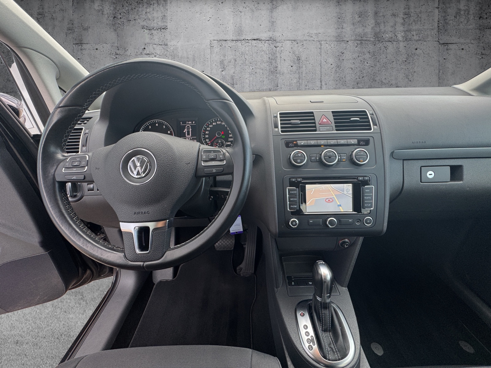 VW Touran 1.4 TSI Comfortline DSG-image-14