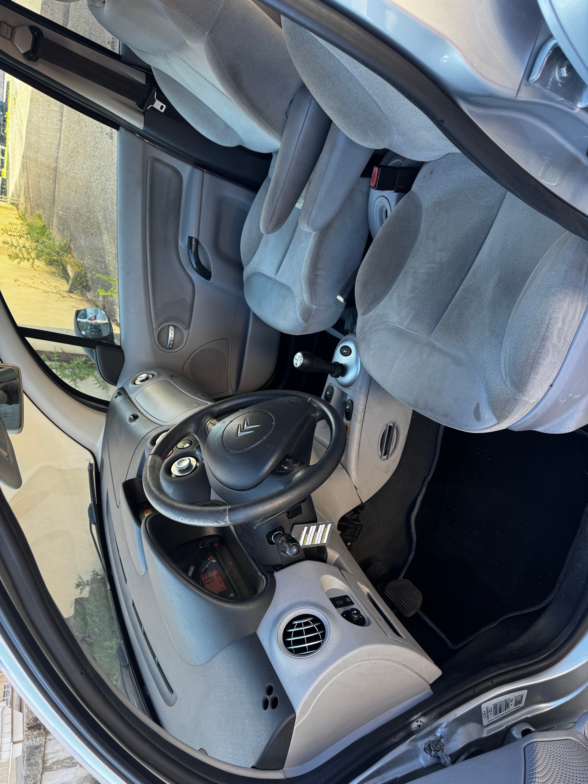 CITROEN C3 1.6i 16V Exclusive-image-7