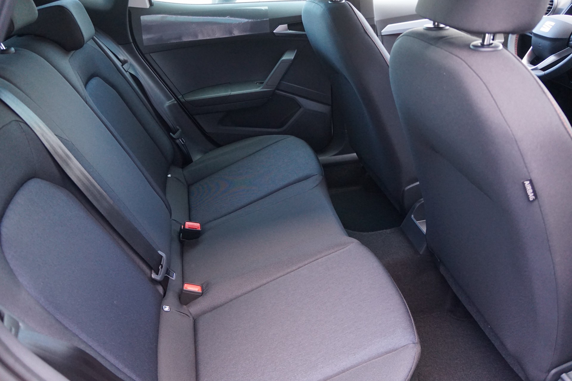 SEAT Arona 1.0 TSI Eco FR DSG-image-8