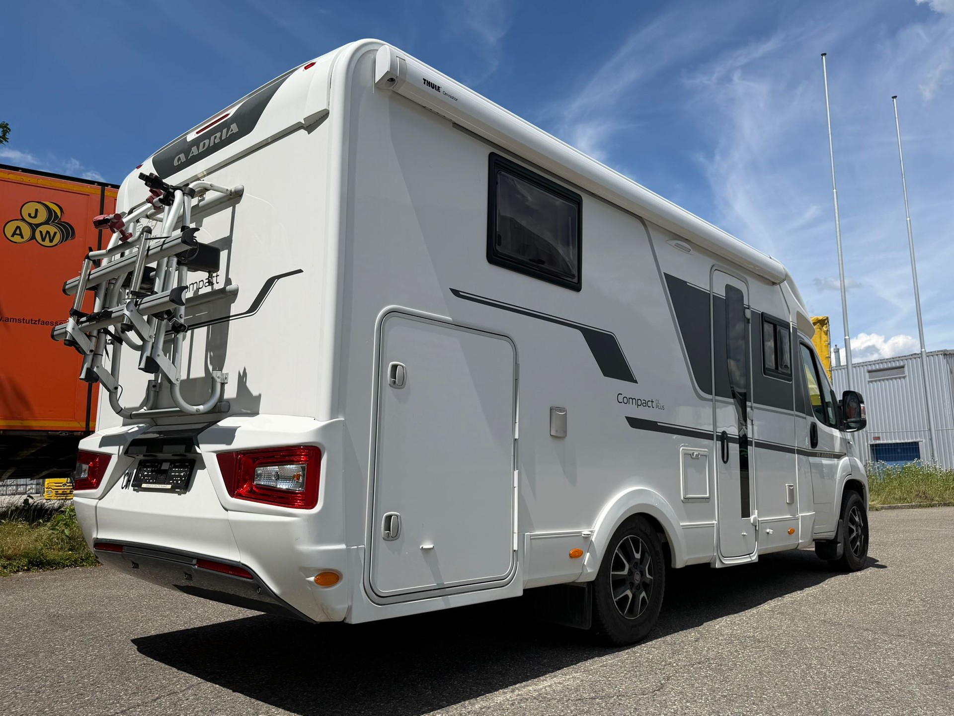 ADRIA Adria Compact Plus DL – 160 PS Automat | Längsbetten | 24M Garantie | Face-to-Face-image-5