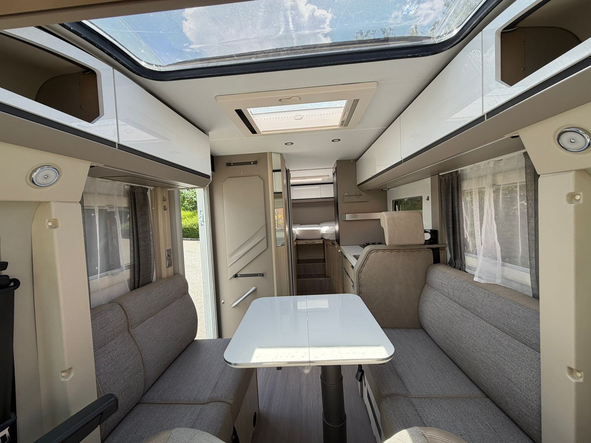 ADRIA Adria Compact Plus DL – 160 PS Automat | Längsbetten | 24M Garantie | Face-to-Face-image-12