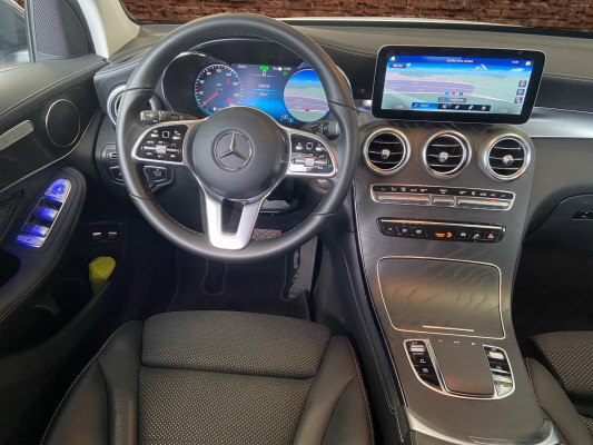 MERCEDES-BENZ GLC 300 e 4Matic-image-8