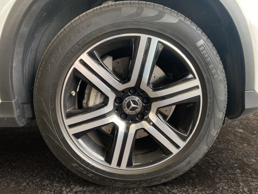 MERCEDES-BENZ GLC 300 e 4Matic-image-7