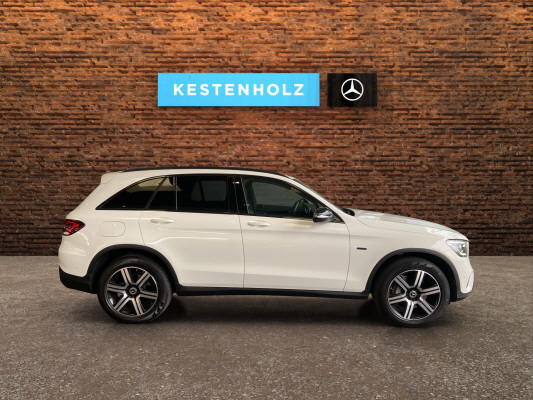 MERCEDES-BENZ GLC 300 e 4Matic-showroom-element-2