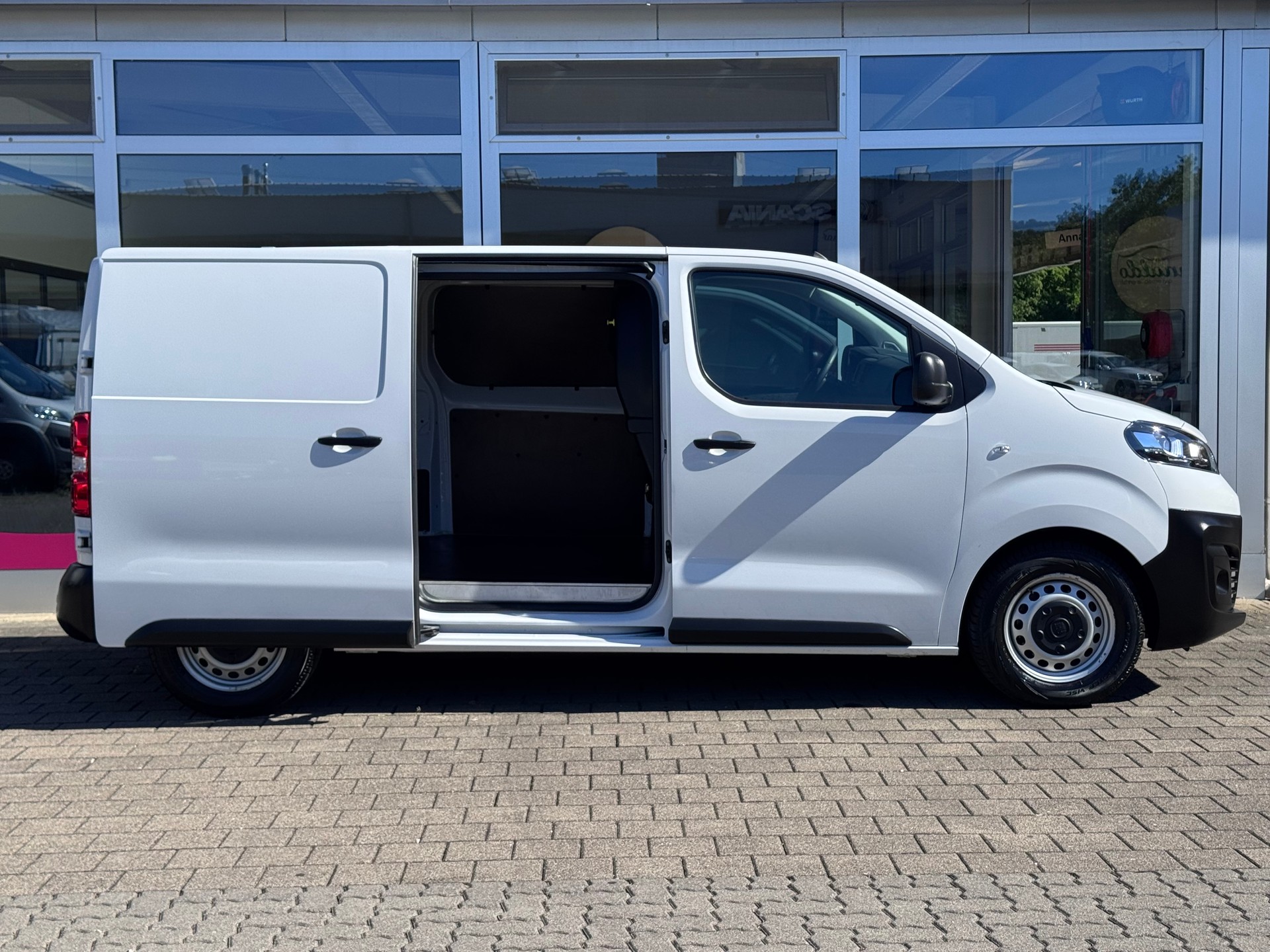 FIAT Scudo 1.5 MJ L2+1033 kg Nutzlast+3 Plätzer+Schiebetüre rechts+Flügeltüren 180°+NAVI+Rückfahrkamera+Tempomat+-showroom-element-2