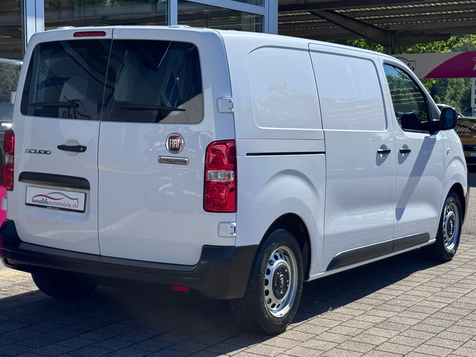 FIAT Scudo 1.5 MJ L2+1033 kg Nutzlast+3 Plätzer+Schiebetüre rechts+Flügeltüren 180°+NAVI+Rückfahrkamera+Tempomat+-showroom-element-3