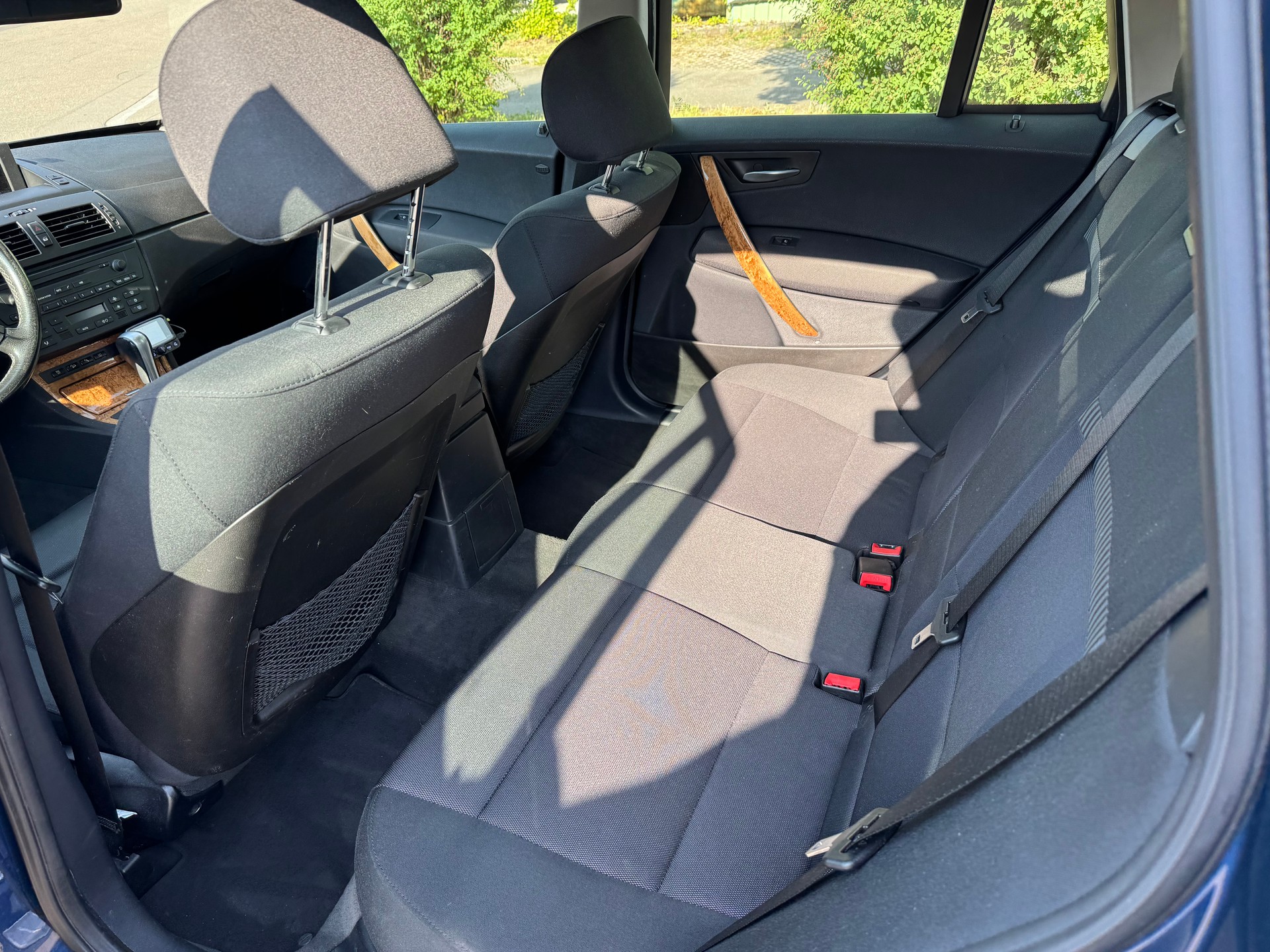 BMW X3 2.5i-image-10