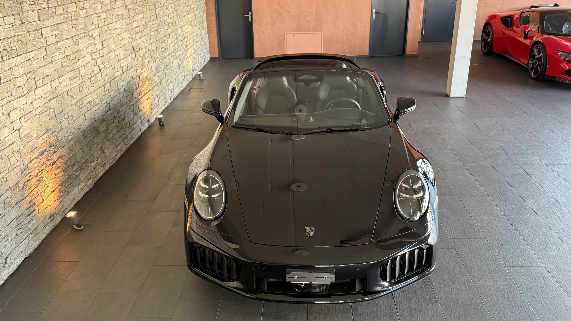 PORSCHE 911 Turbo S Cabriolet PDK-image-11