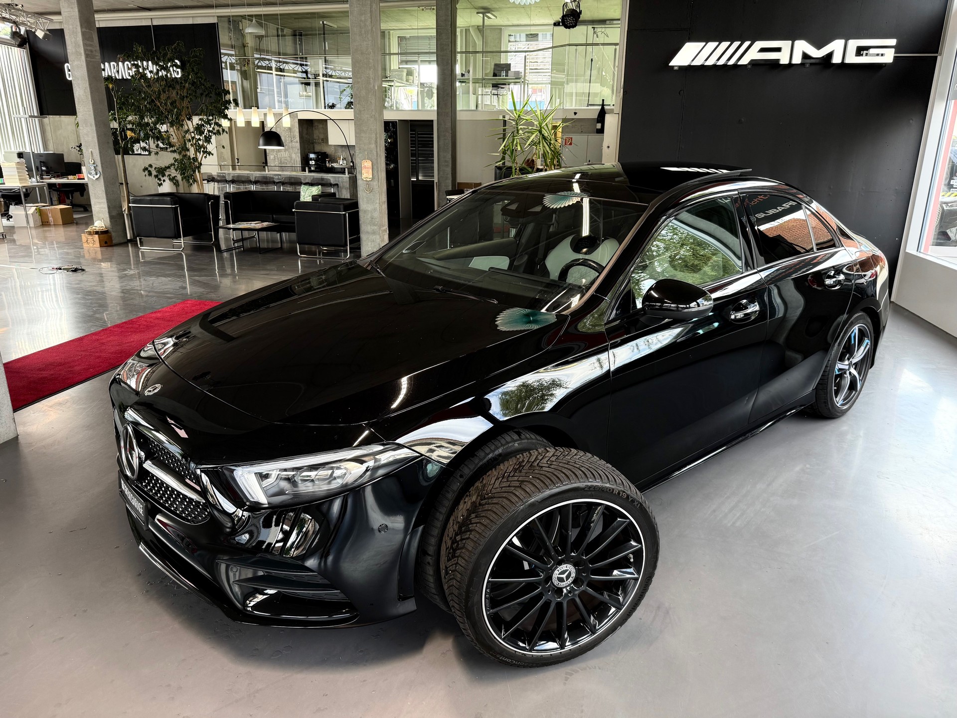 MERCEDES-BENZ A 200 AMG Line 7G-DCT