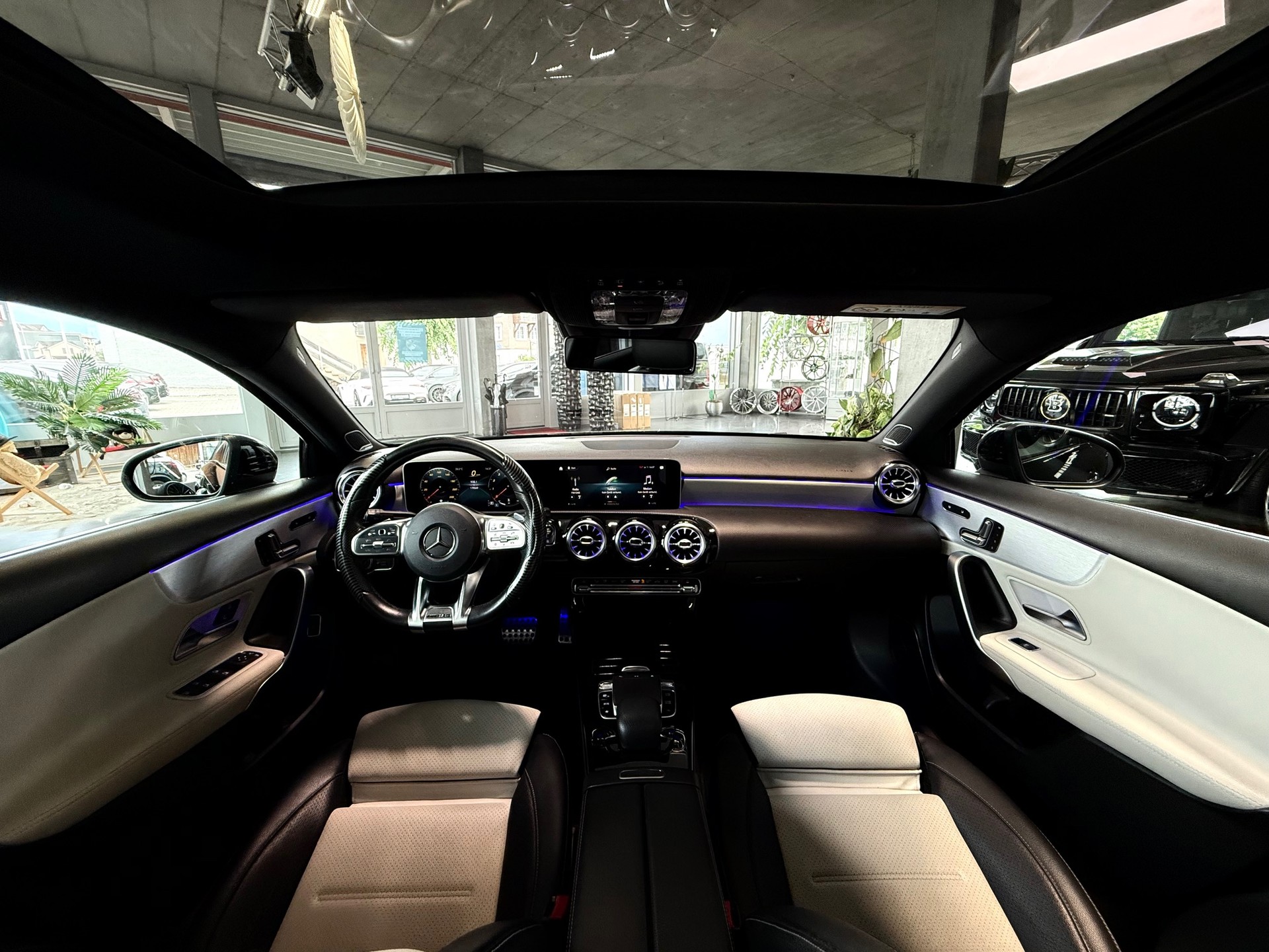 MERCEDES-BENZ A 200 AMG Line 7G-DCT-image-15
