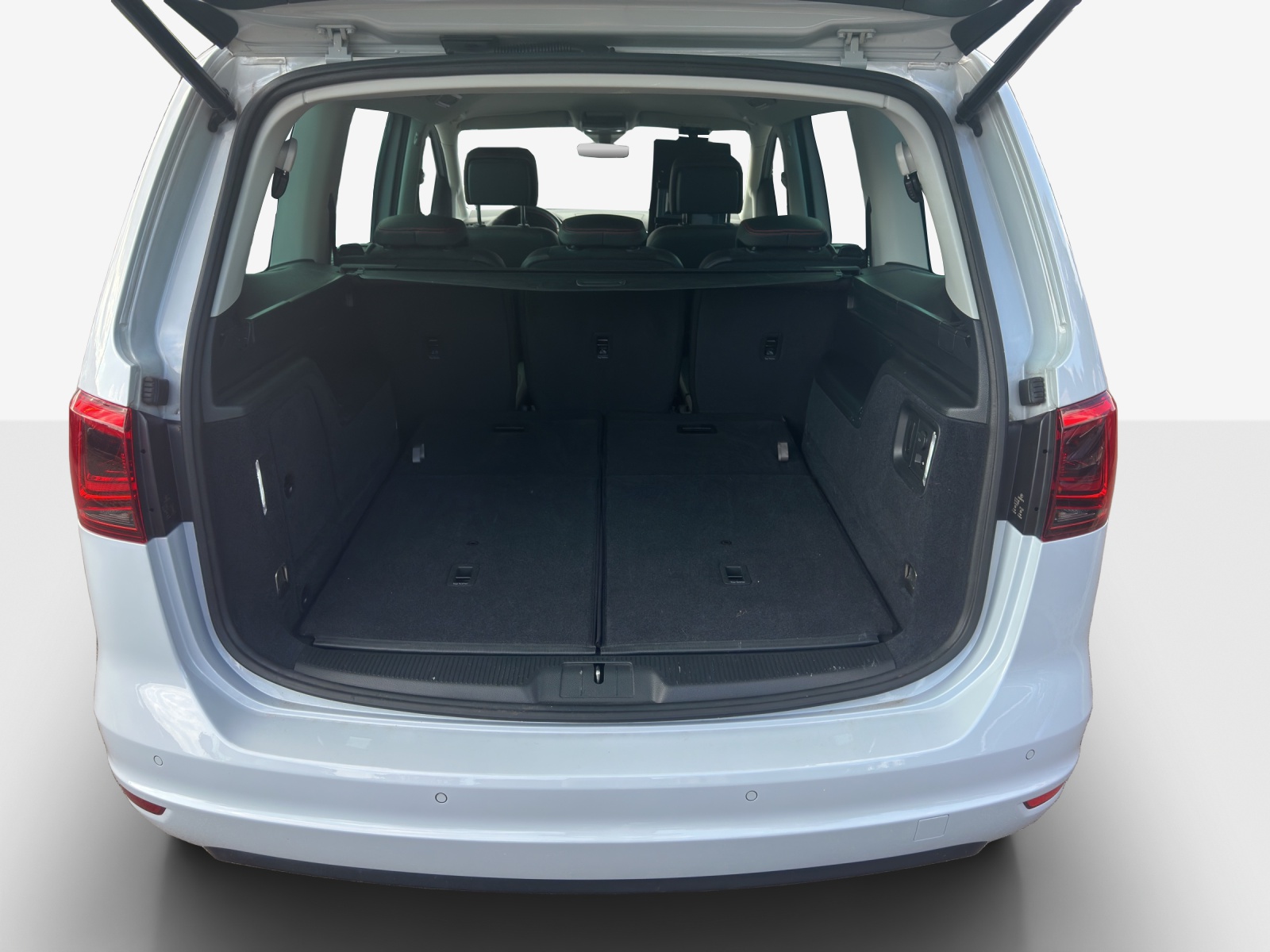 SEAT Alhambra 2.0 TDI 4Drive SWISS FR-image-11