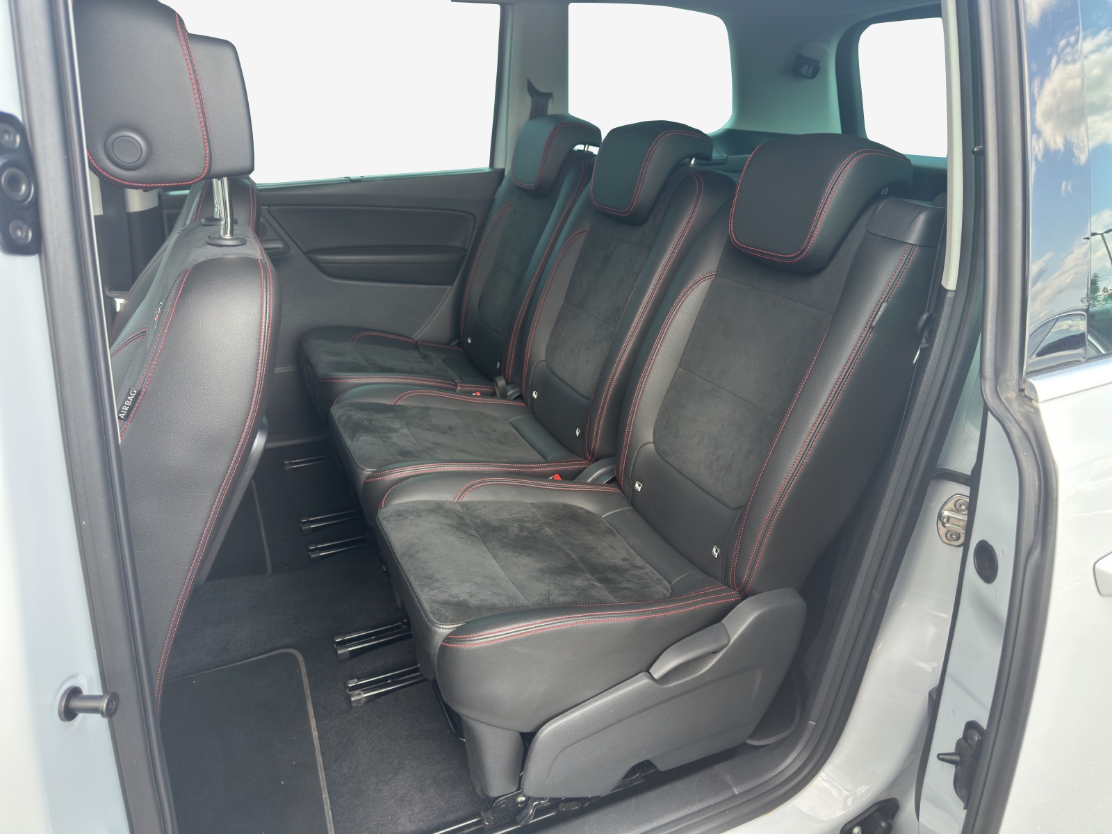 SEAT Alhambra 2.0 TDI 4Drive SWISS FR-image-10