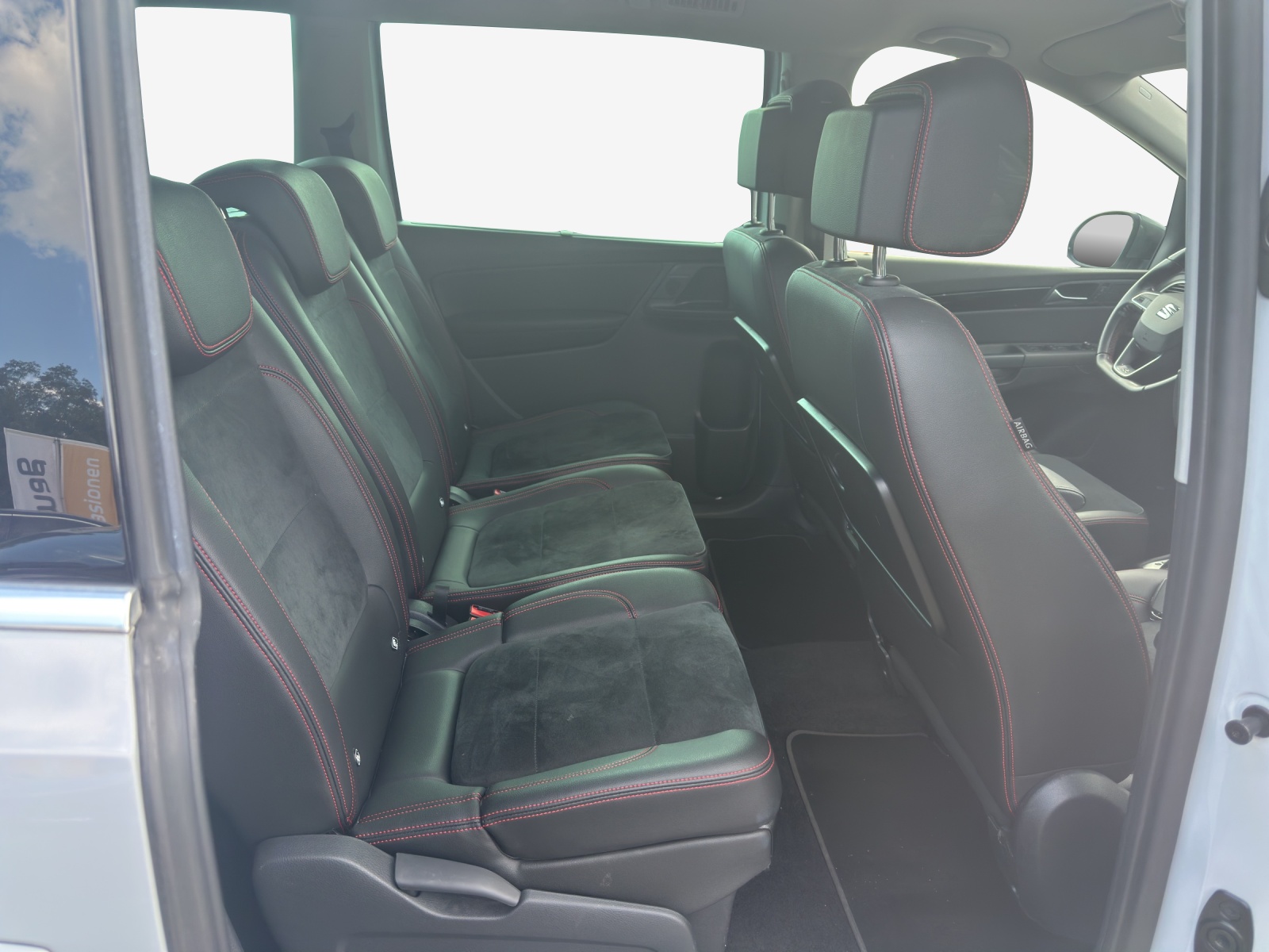 SEAT Alhambra 2.0 TDI 4Drive SWISS FR-image-13