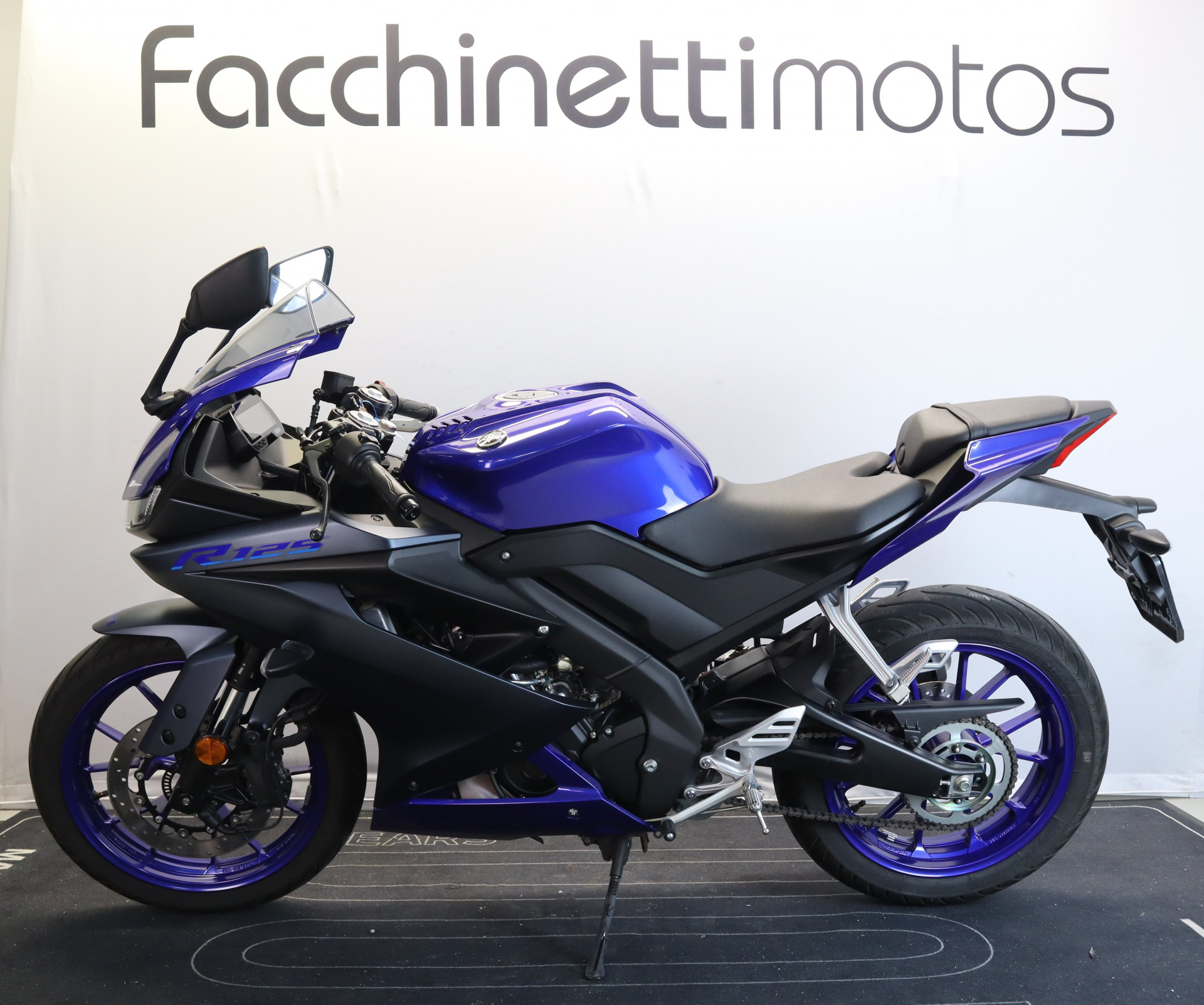 YAMAHA R125-image-1