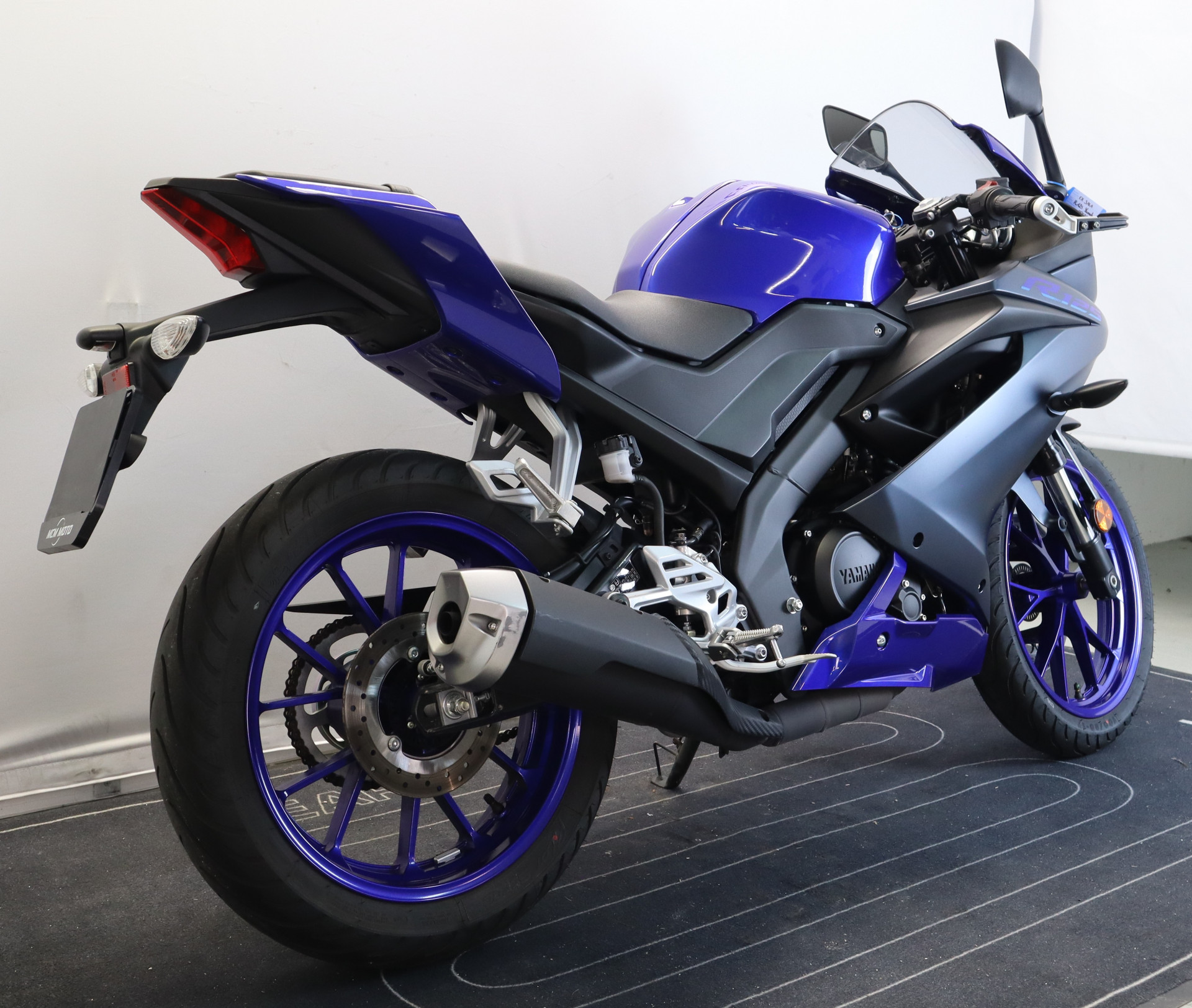 YAMAHA R125-image-3