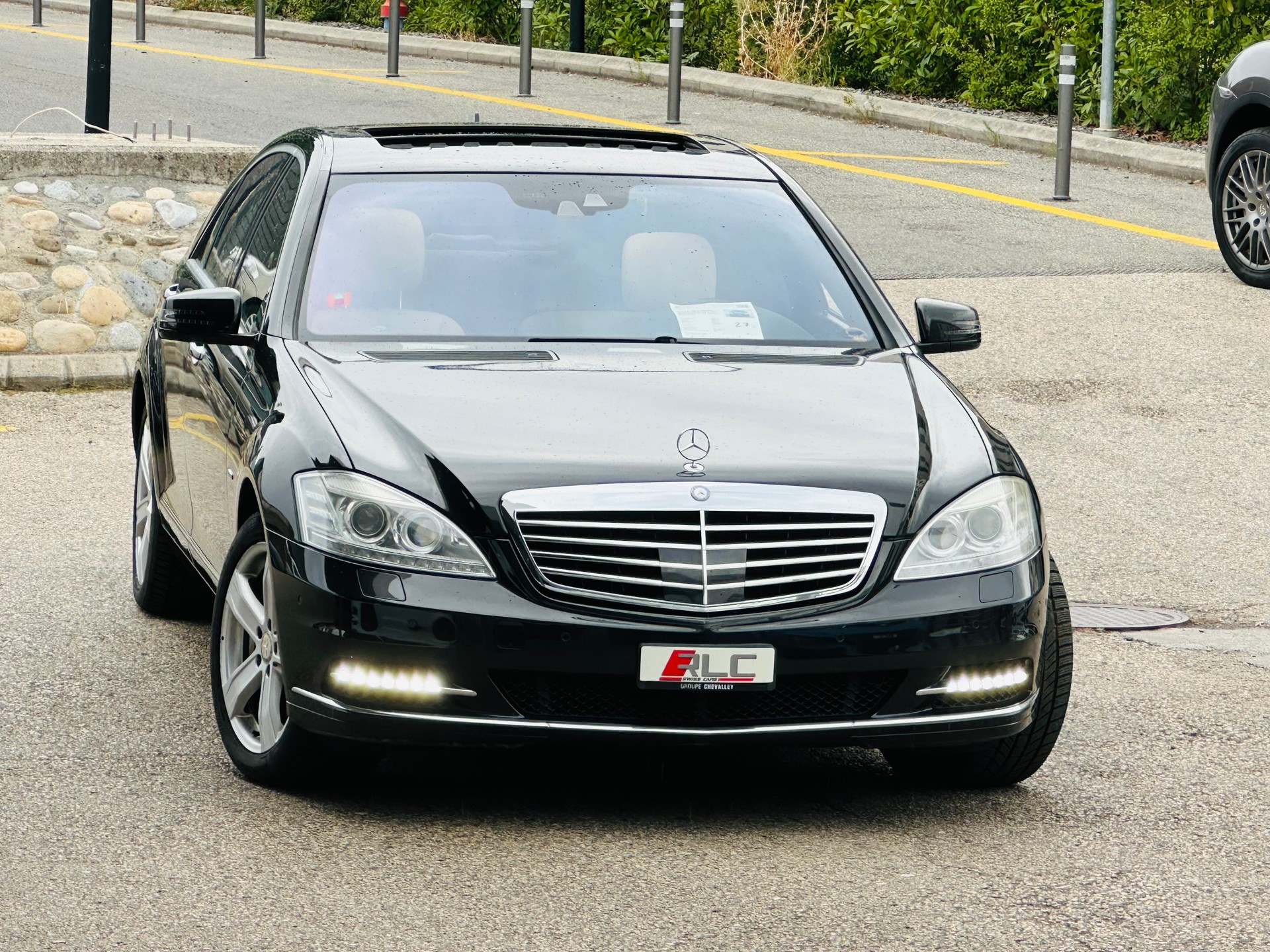 MERCEDES-BENZ S 500 L BlueEfficiency SS 4Matic 7G-Tronic