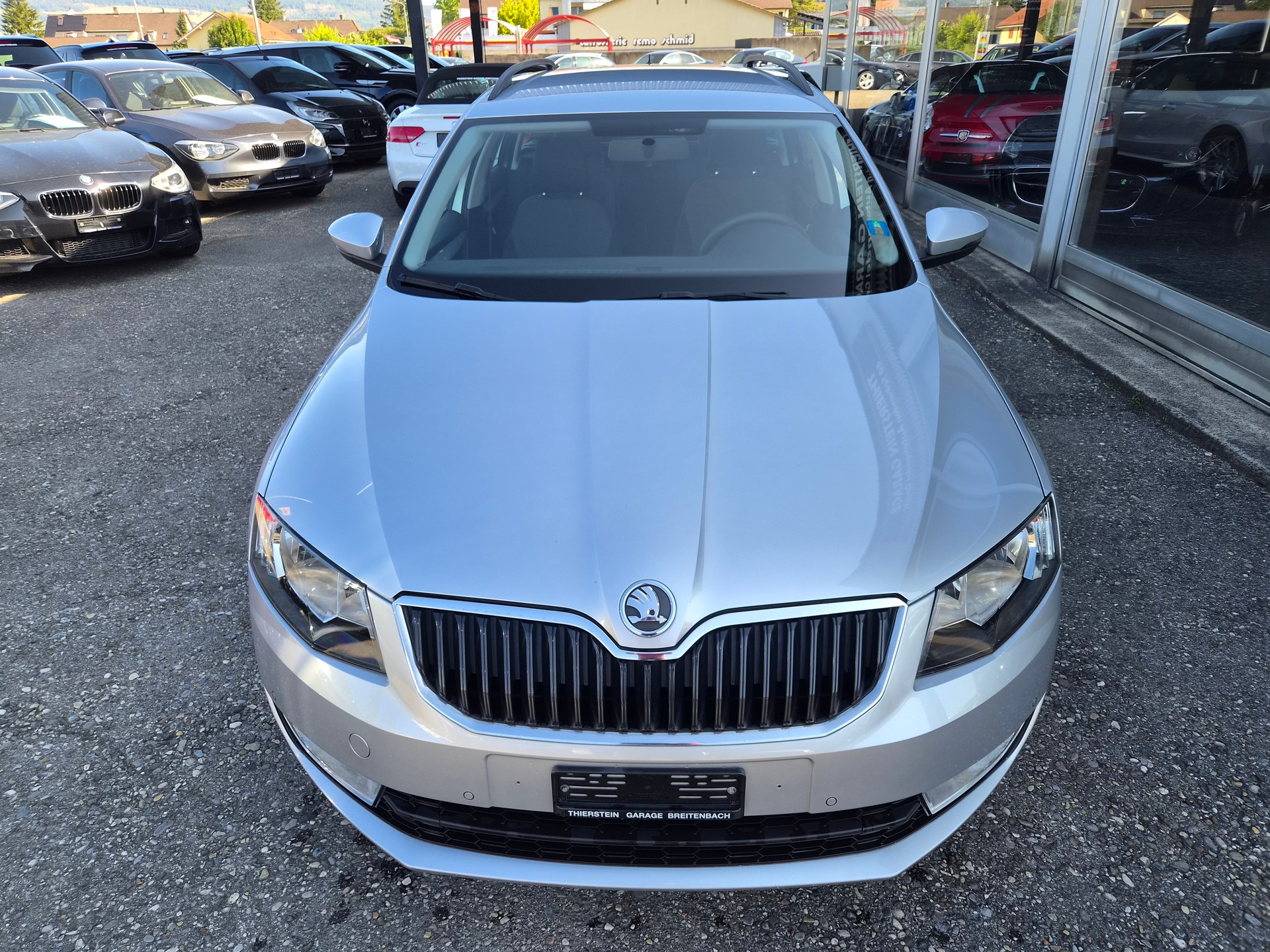 SKODA Octavia Combi 1.6 TDI Ambition DSG-showroom-element-1