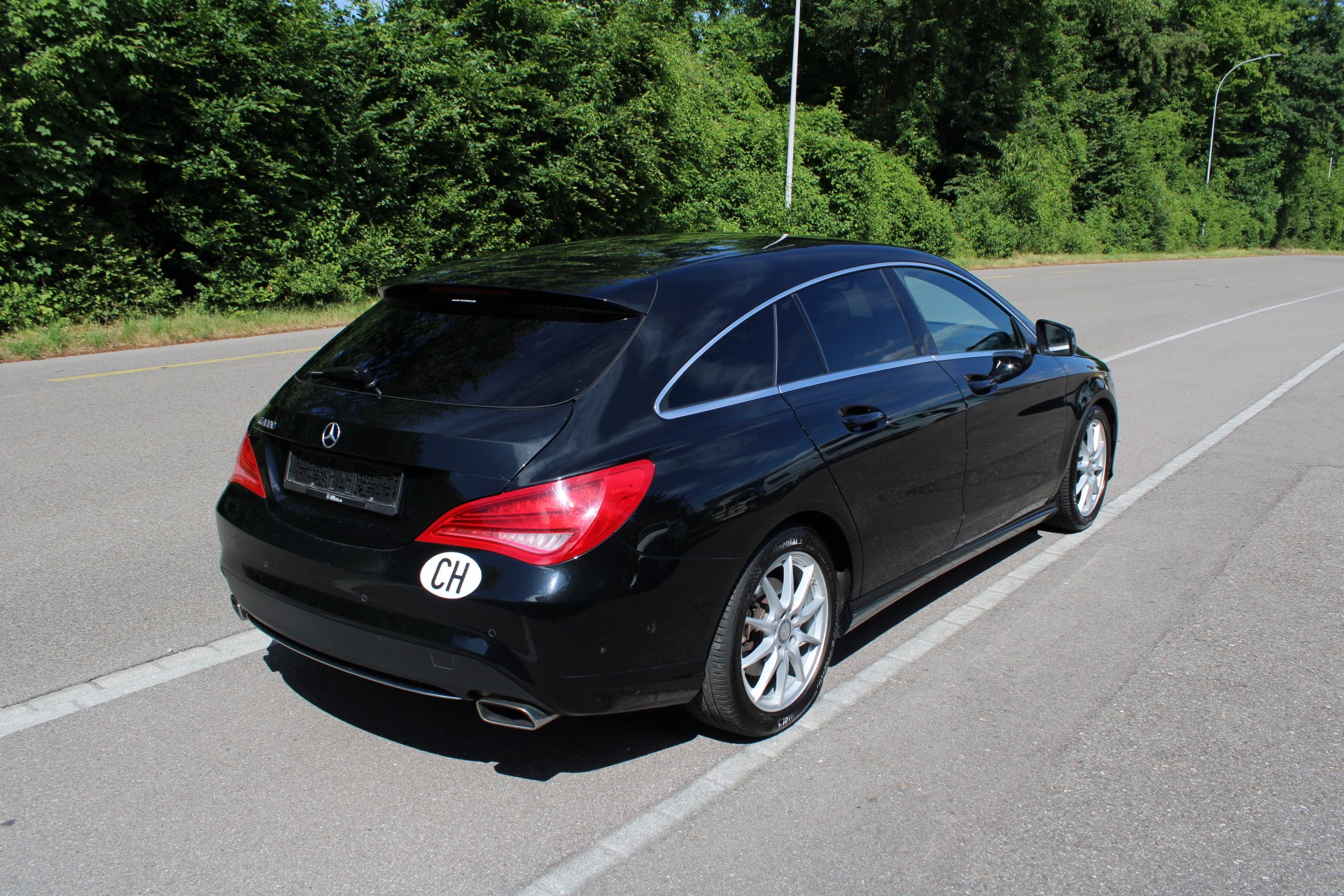 MERCEDES-BENZ CLA Shooting Brake 180 Urban 7G-DCT-showroom-element-3