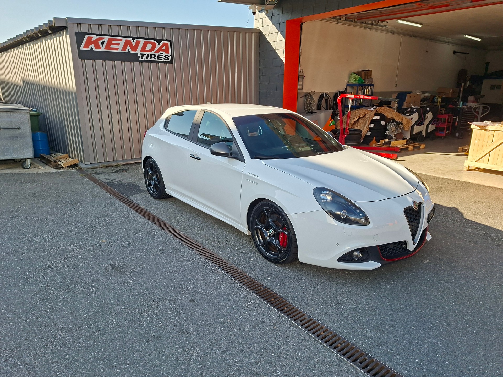 ALFA ROMEO Veloce modificata Barone 300PS-showroom-element-2