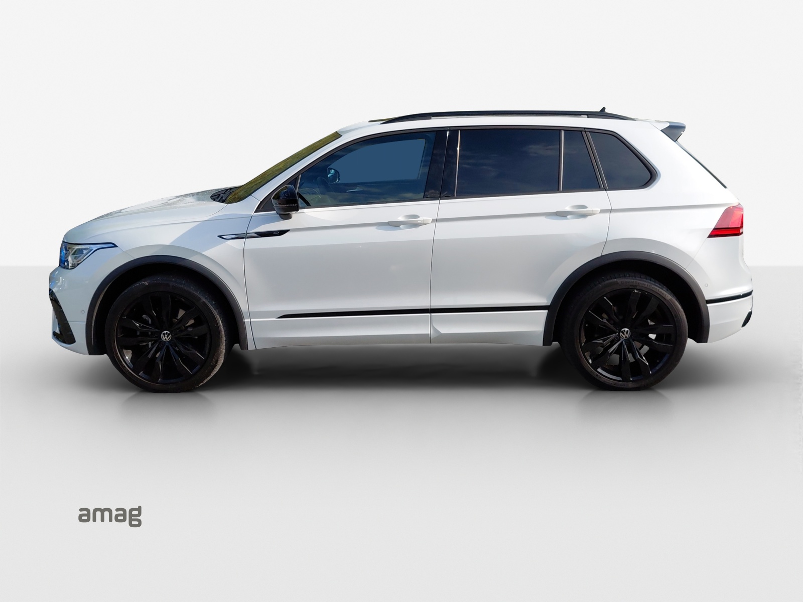 VW Tiguan 2.0TSI R-Line 4Motion DSG-showroom-element-1