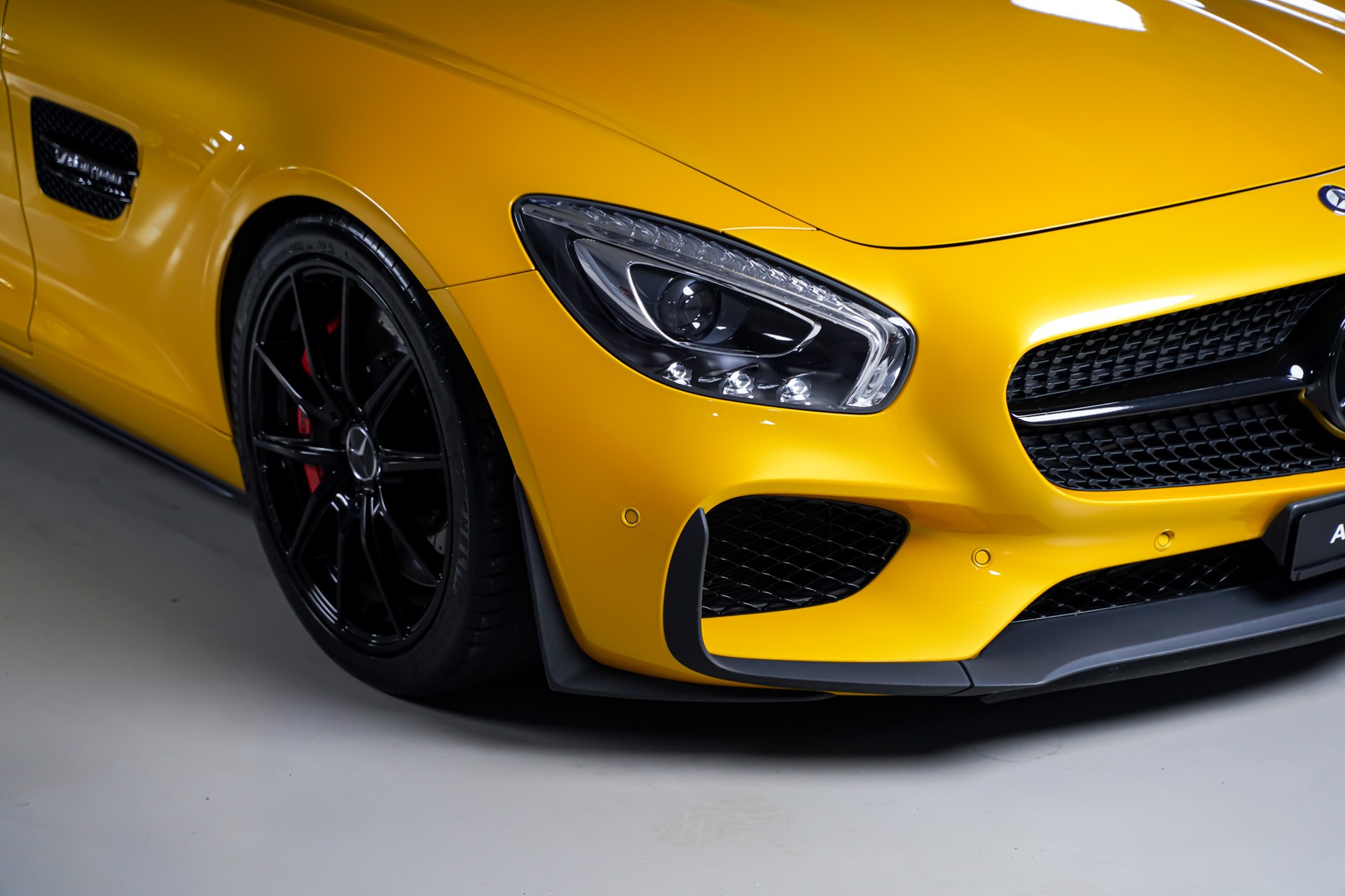 MERCEDES-BENZ AMG GT S Edition 1 Speedshift DCT-showroom-element-3