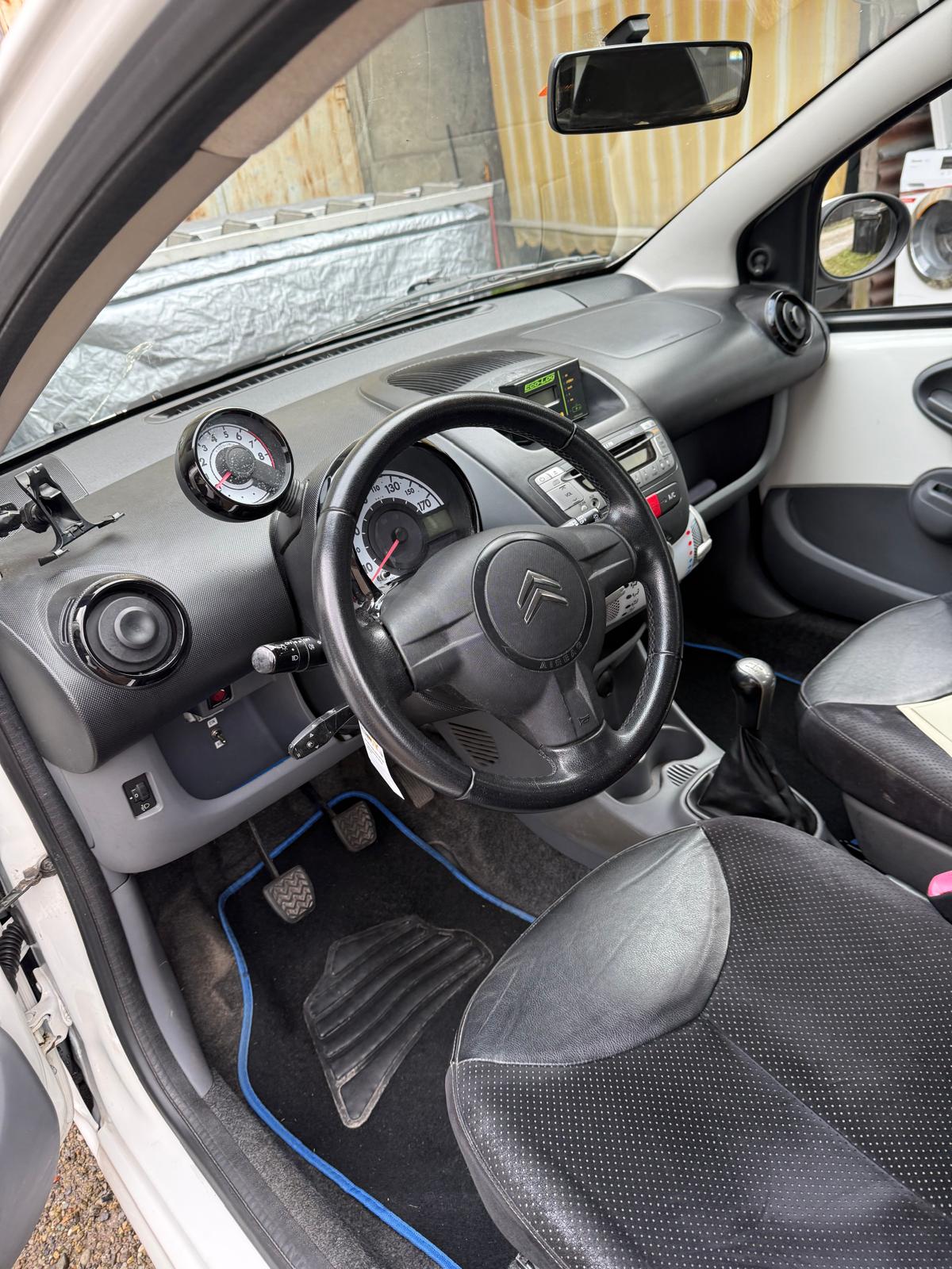 RENAULT Laguna Grandtour 2.0 dCi Expression-image-12