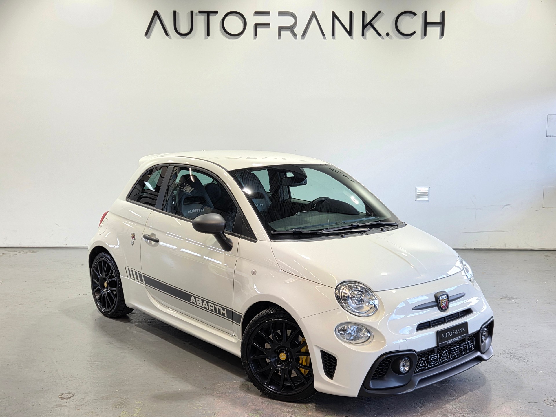 FIAT 595 Abarth 1.4 T-Jet 180 Competizione-showroom-element-3