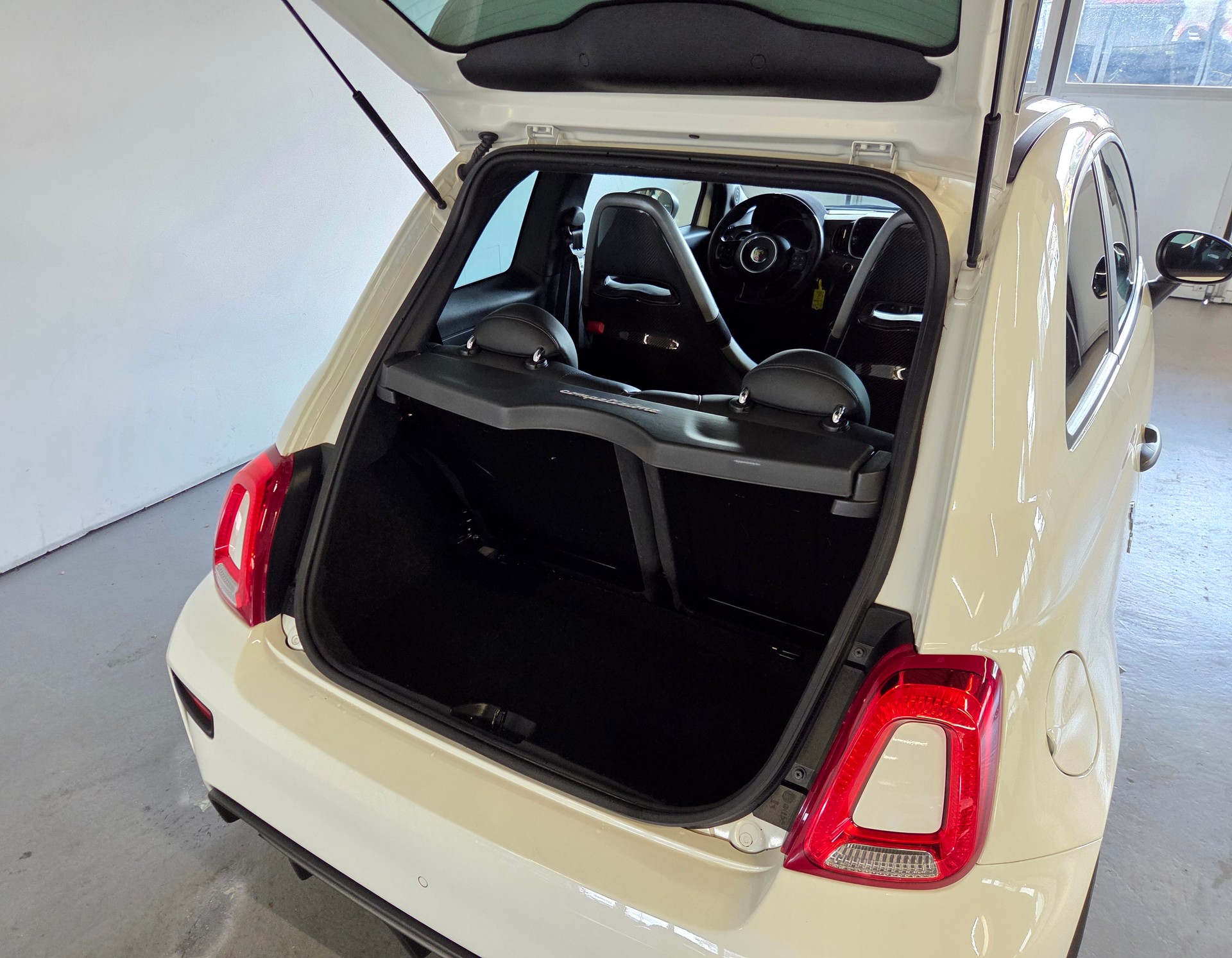 FIAT 595 Abarth 1.4 T-Jet 180 Competizione-image-21