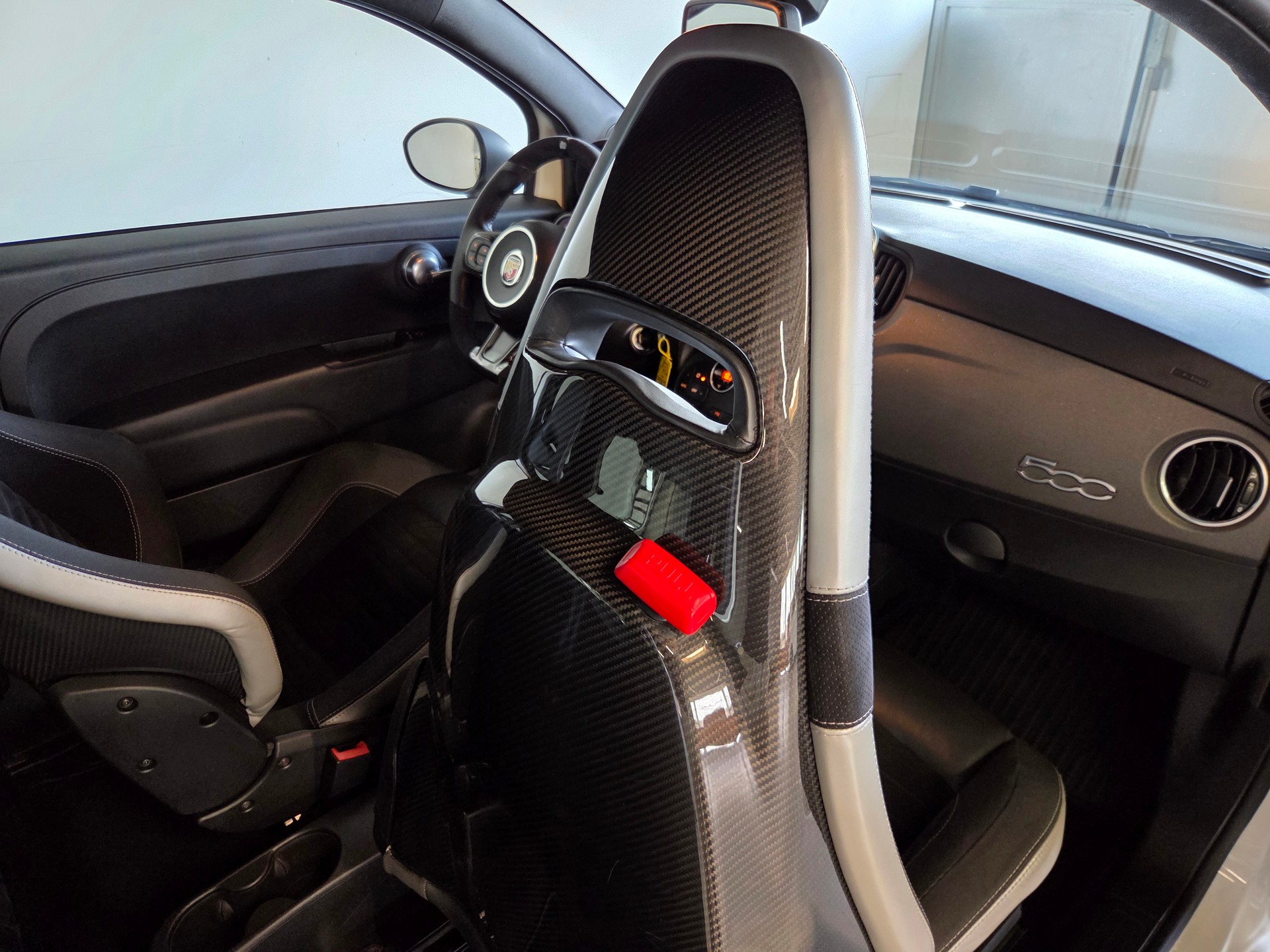 FIAT 595 Abarth 1.4 T-Jet 180 Competizione-image-13