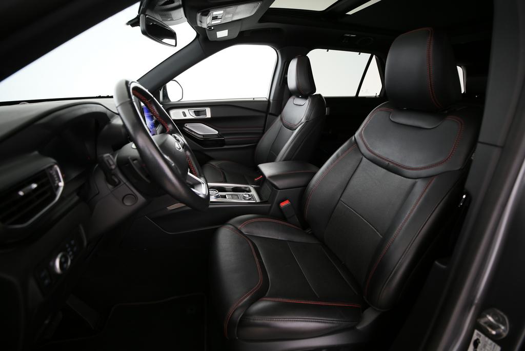 FORD Explorer 3.0 V6 Plug-in Hybrid ST-Line-showroom-element-3