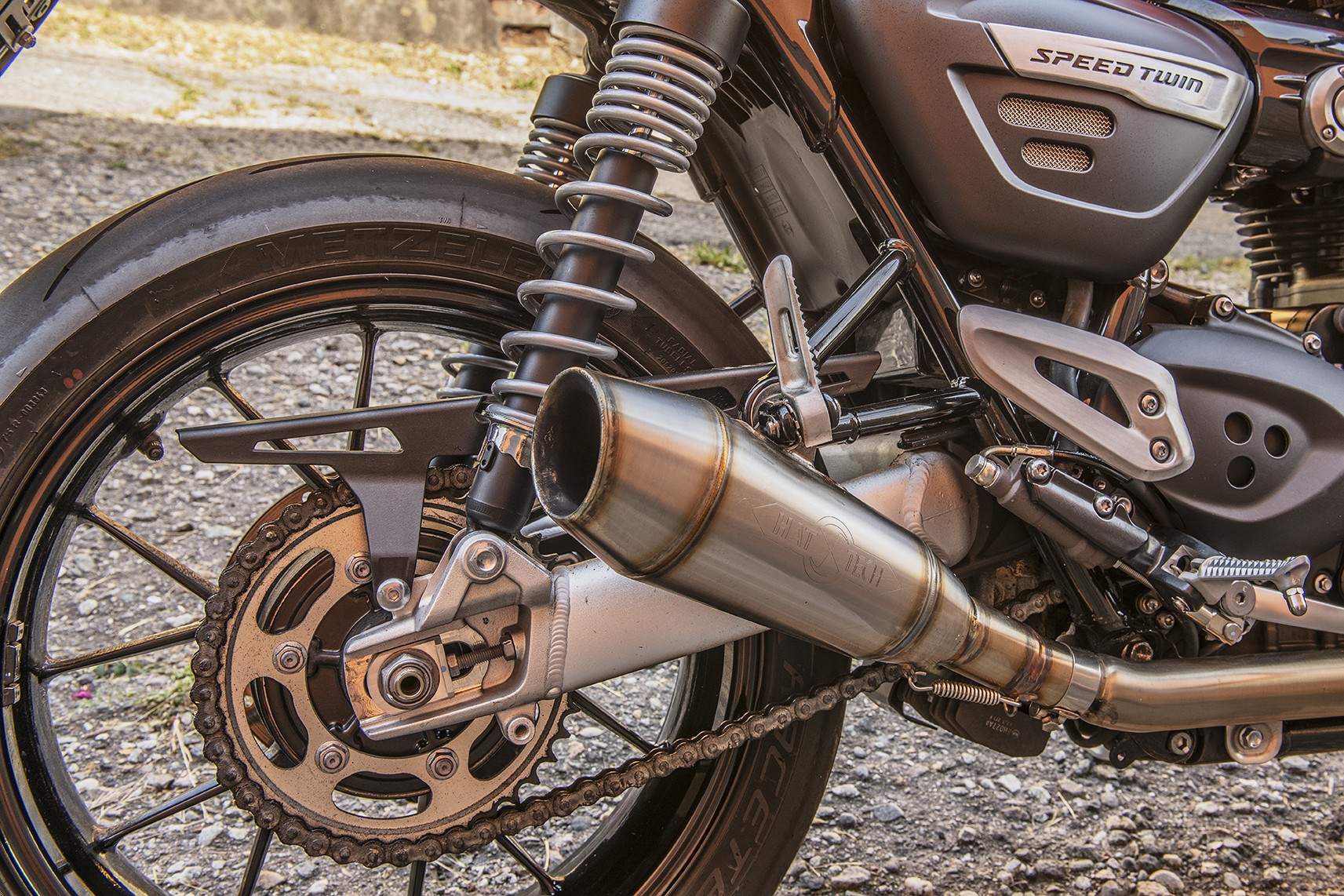 TRIUMPH Speed Twin 1200-image-9
