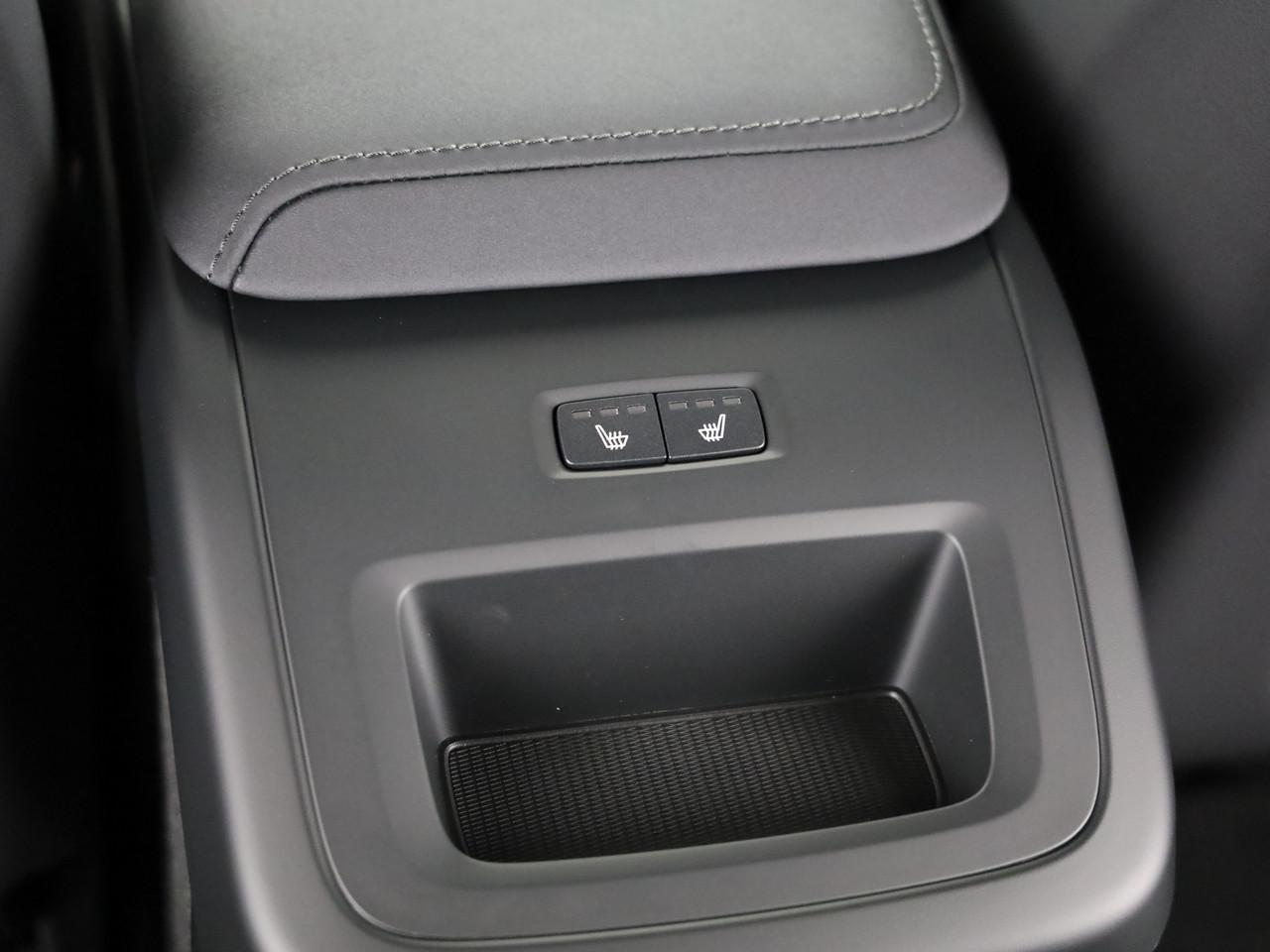 VOLVO XC60 2.0 T8 TE Black Edition eAWD-image-17