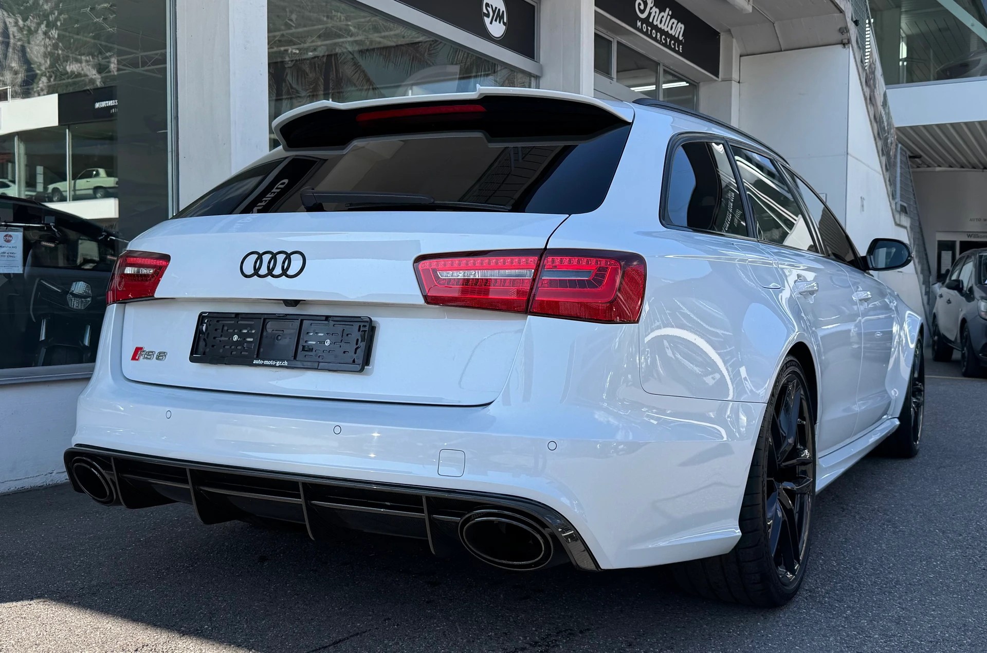 AUDI RS6 Avant 4.0 TFSI V8 quattro Tiptronic-image-4