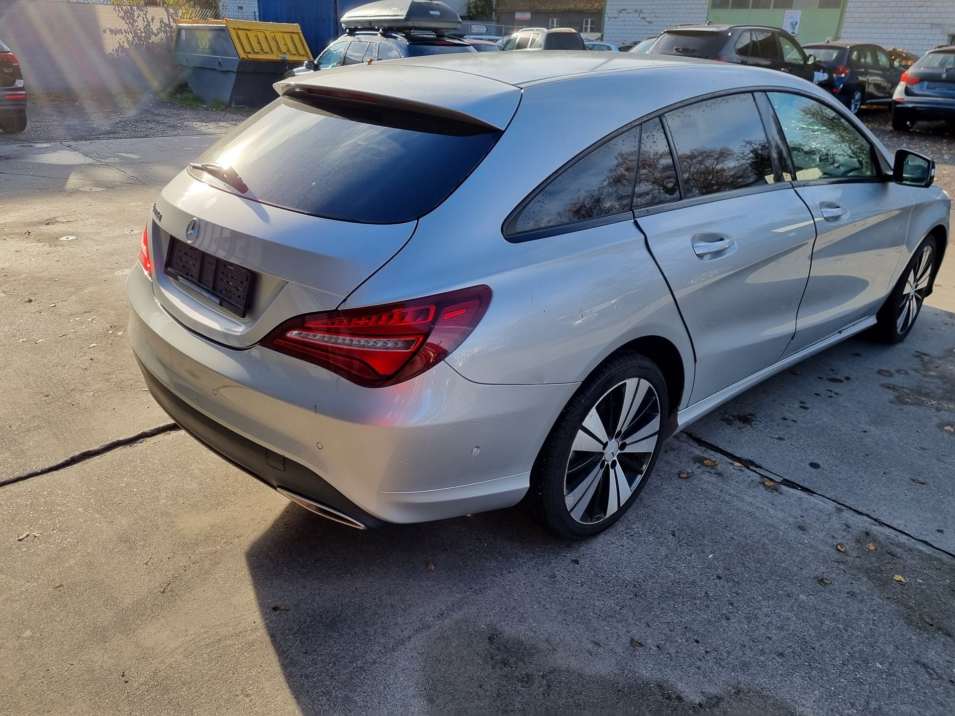 MERCEDES-BENZ CLA Shooting Brake 200 d-image-9