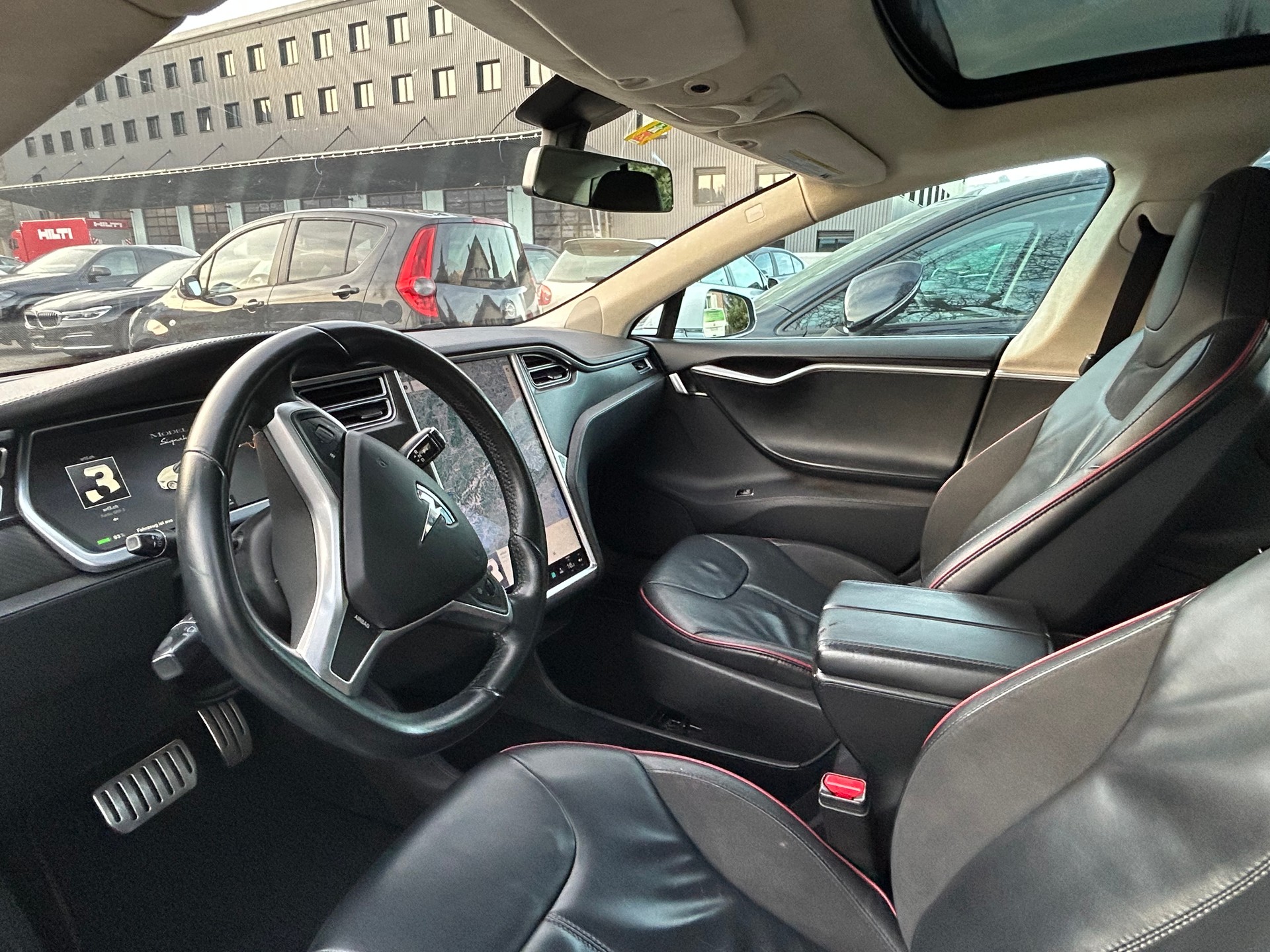 TESLA Model S 85 Signature Performance 85-image-1
