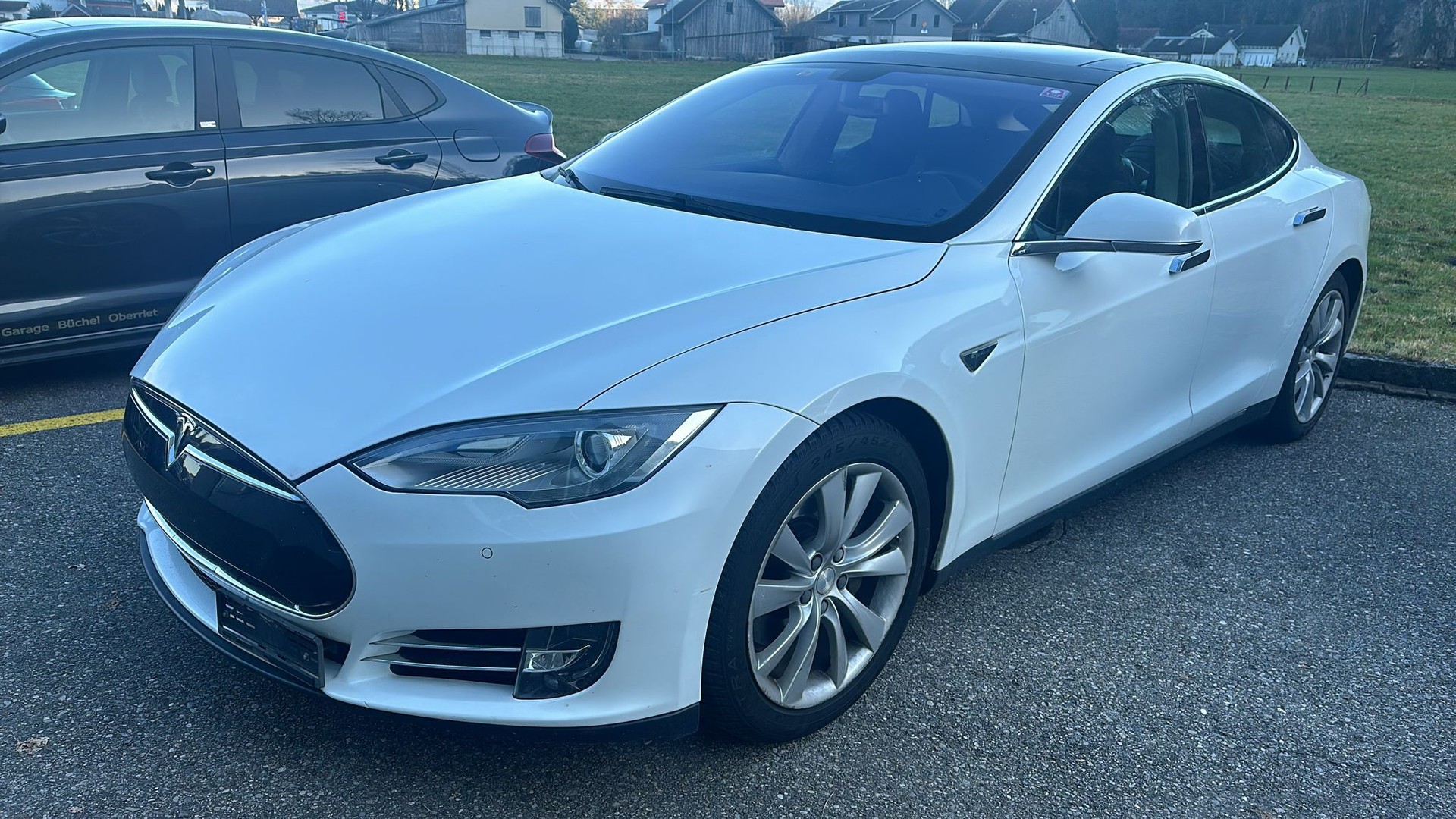 TESLA Model S 85 Signature Performance 85-image-12