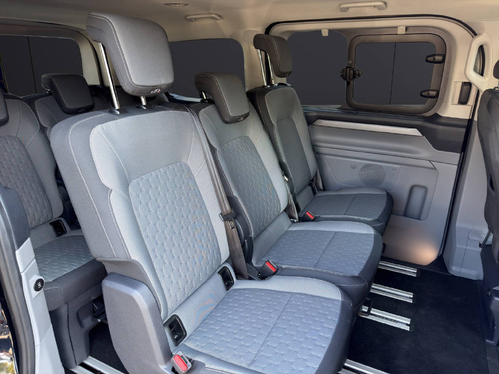 FORD Tourneo Custom 320 L1 2.0 EcoBlue 136 Titanium-image-10