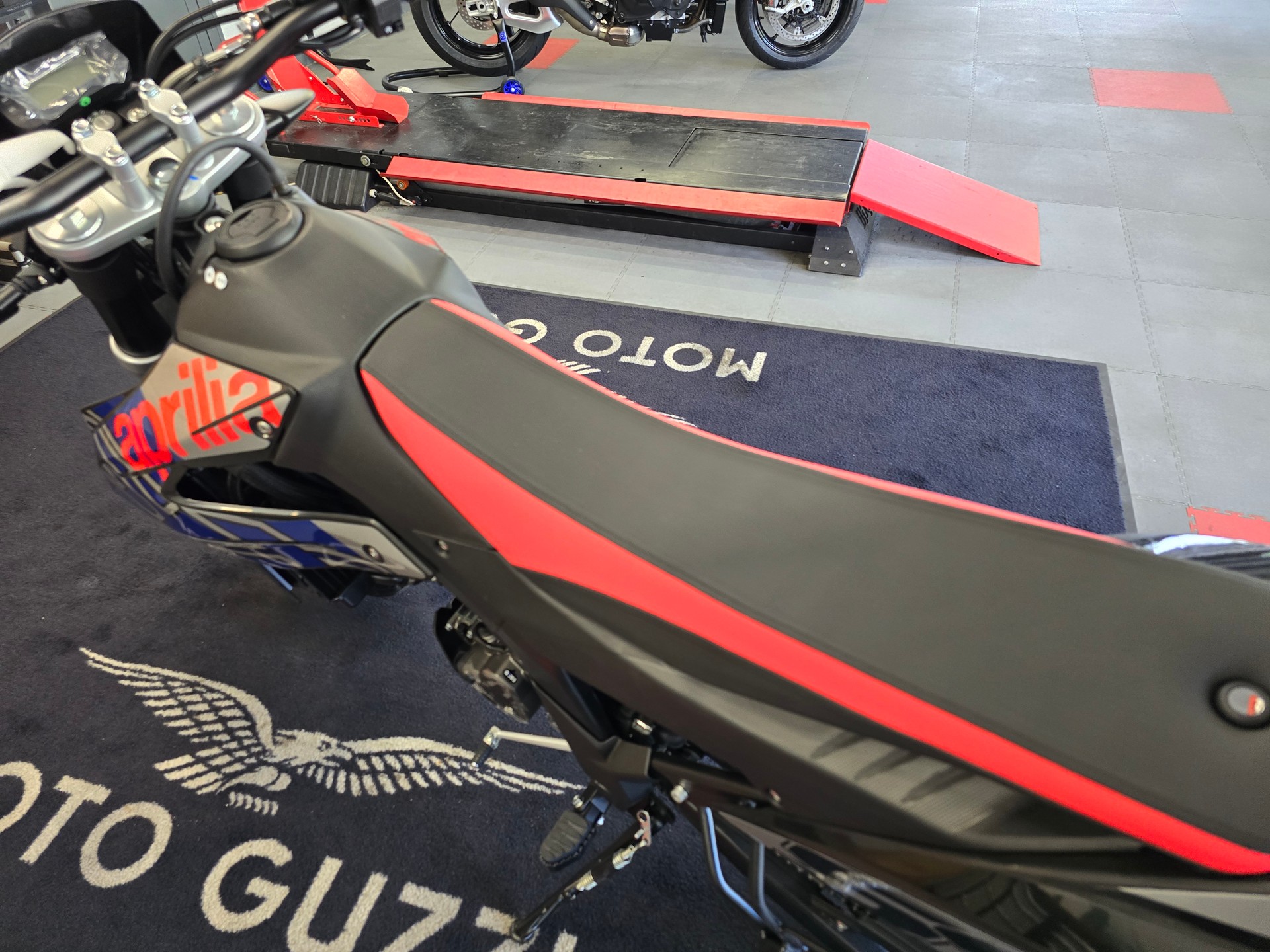 APRILIA SX 125-image-7