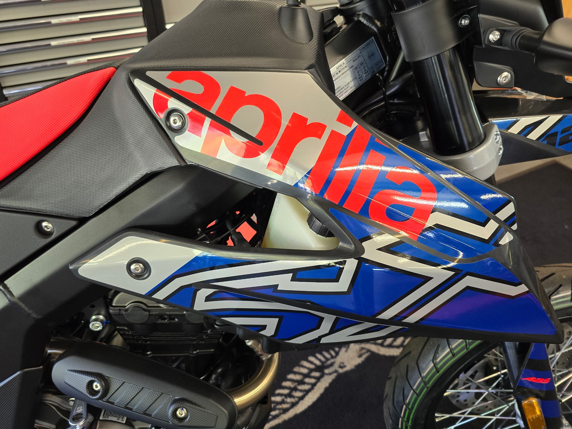 APRILIA SX 125-image-3