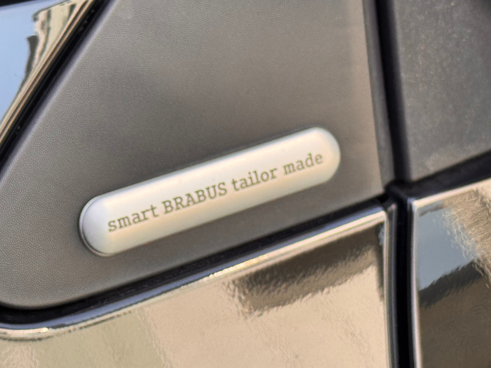 SMART fortwo black pearl twinmatic-image-5