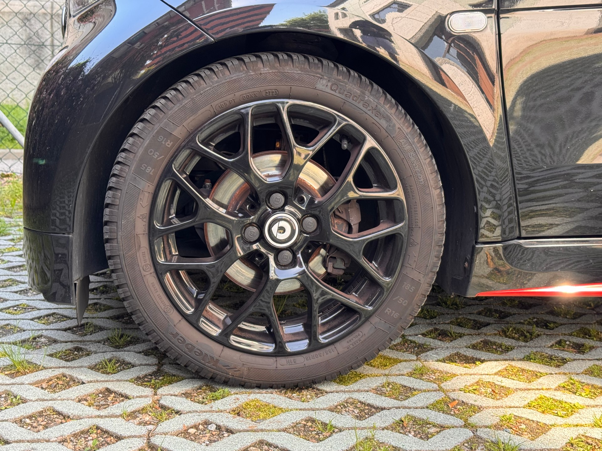 SMART fortwo black pearl twinmatic-image-4