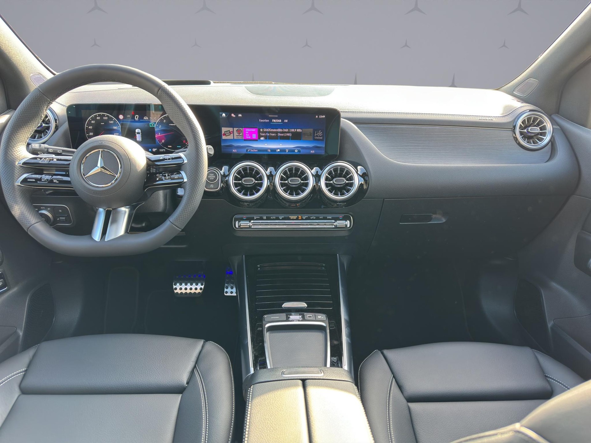 MERCEDES-BENZ B 250 AMG Line 4matic-image-8