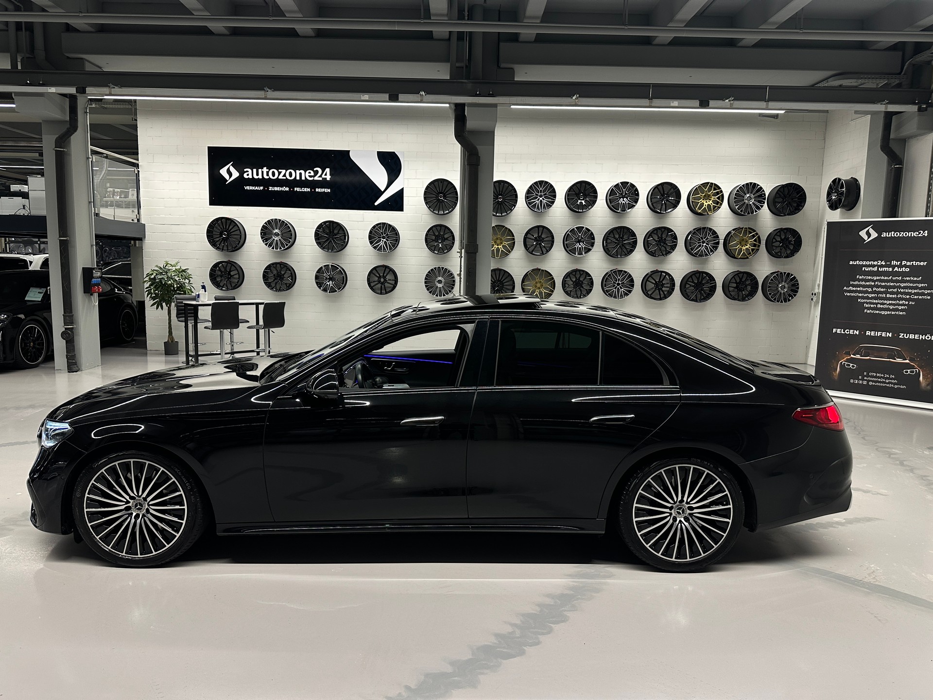 MERCEDES-BENZ E 450 AMG Line 4matic *CH-Auto*Gratis Service*MSI Garantie bis 07.27*Top Ausstattung*Sitzbelüftung*-showroom-element-2