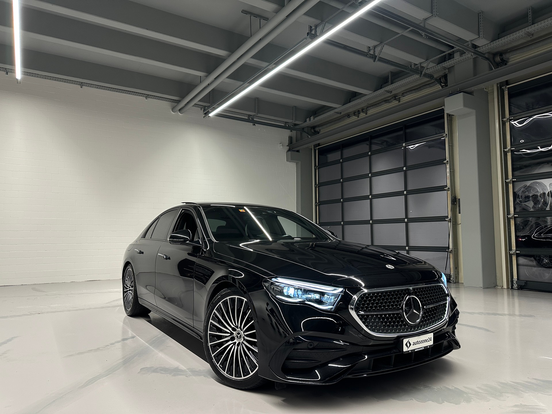 MERCEDES-BENZ E 450 AMG Line 4matic *CH-Auto*Gratis Service*MSI Garantie bis 07.27*Top Ausstattung*Sitzbelüftung*-showroom-element-1