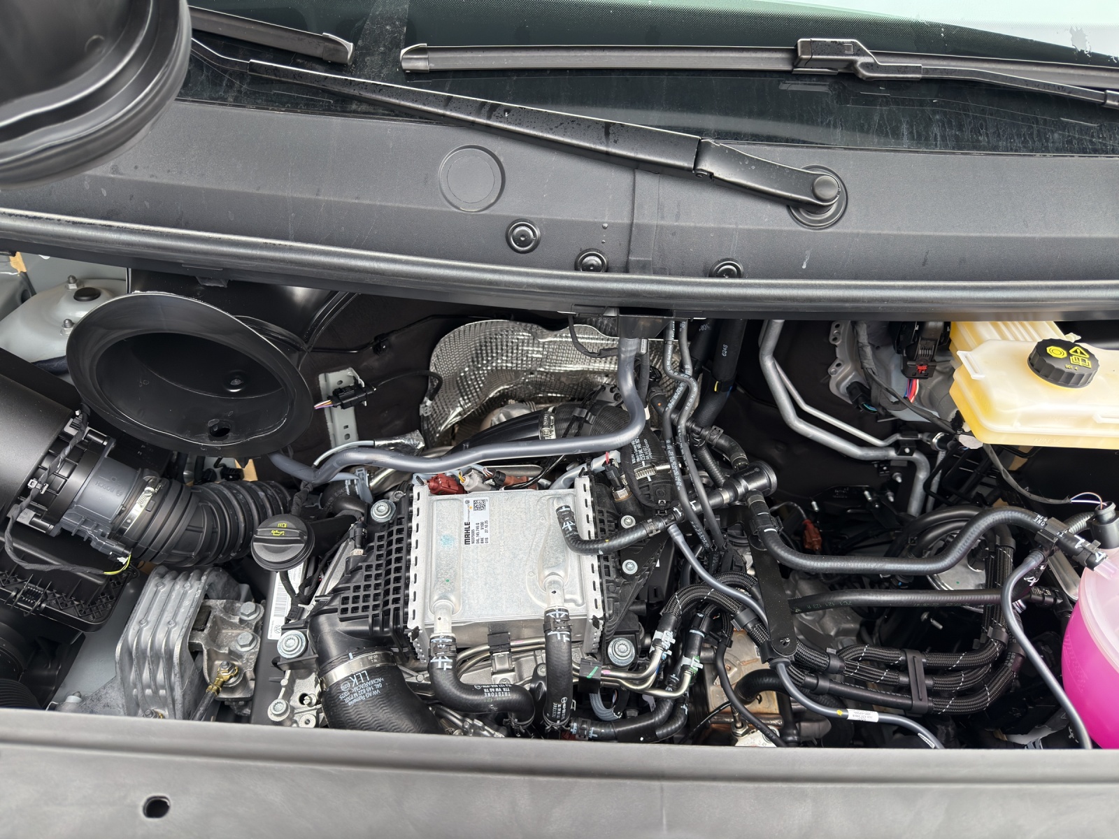VW Crafter 35 2.0 TDI Entry L3 A-image-14