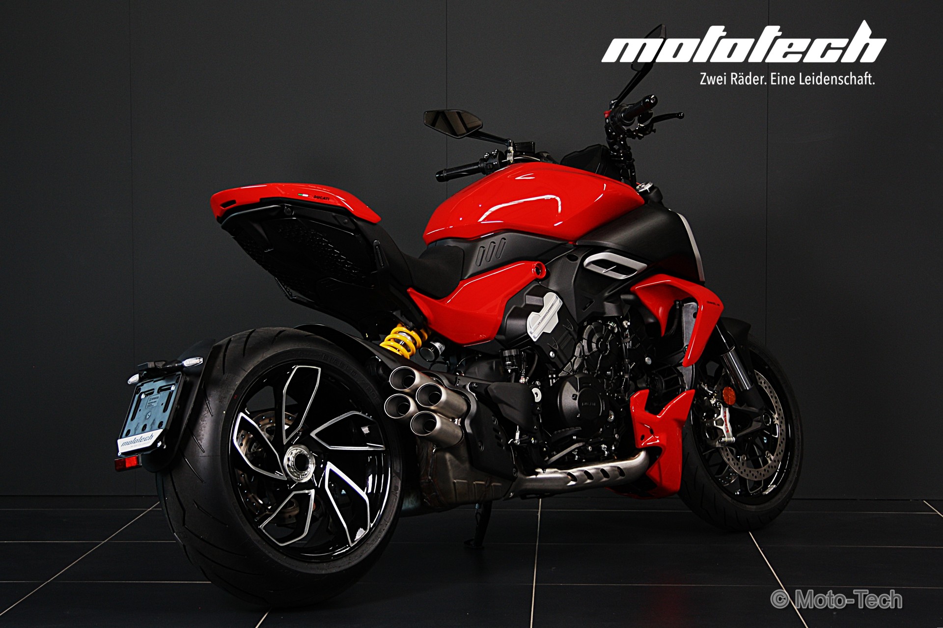 DUCATI Diavel V4 / 4 JAHRE GARANTIE-image-3