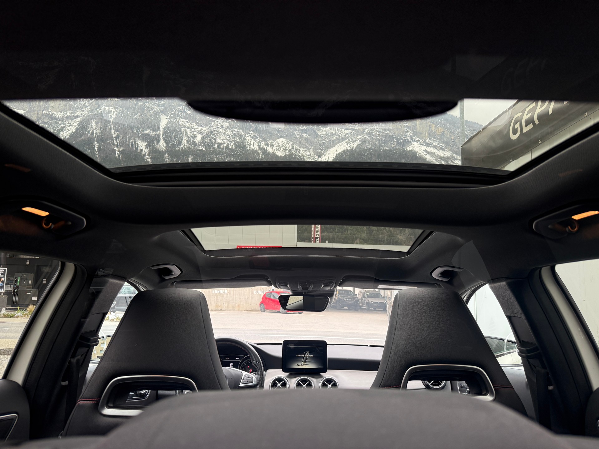 MERCEDES-BENZ GLA 250 AMG Line 4Matic 7G-DCT *TOPZUSTAND* SEHR GEPFLEGT*-image-28