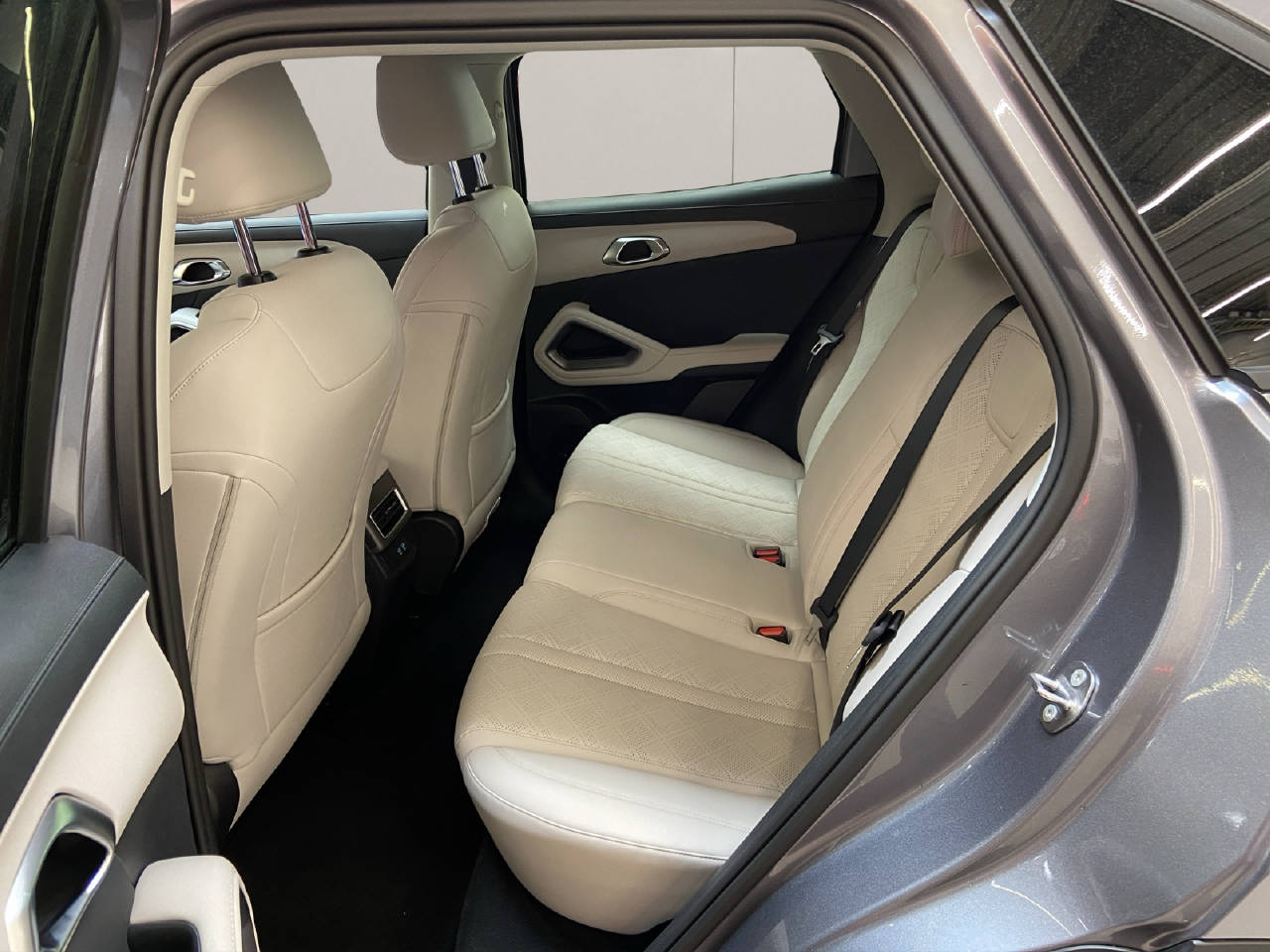 BYD Atto 2 DM-i Boost-image-9