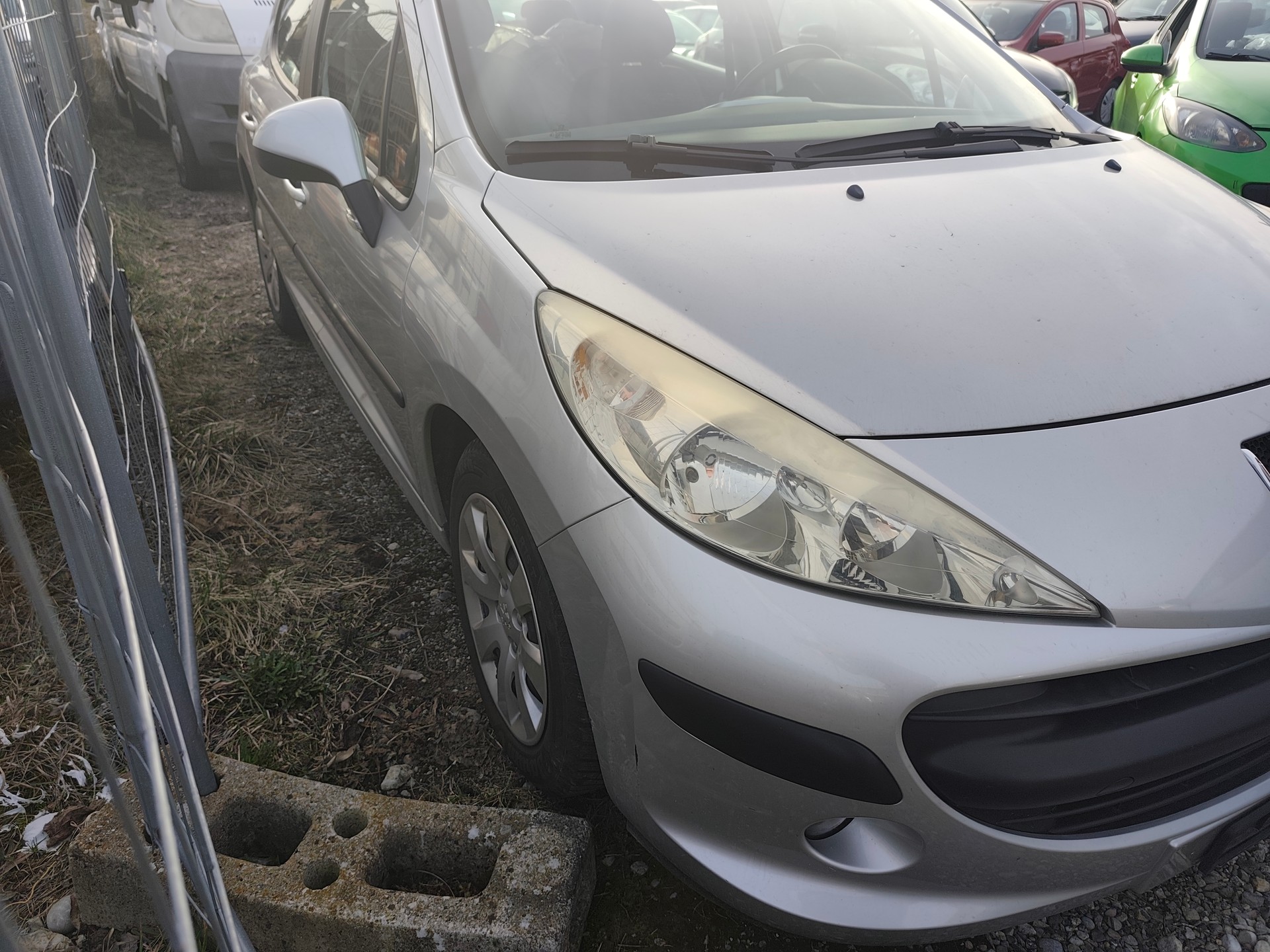 PEUGEOT 207 1.4 16V Trendy Clim'