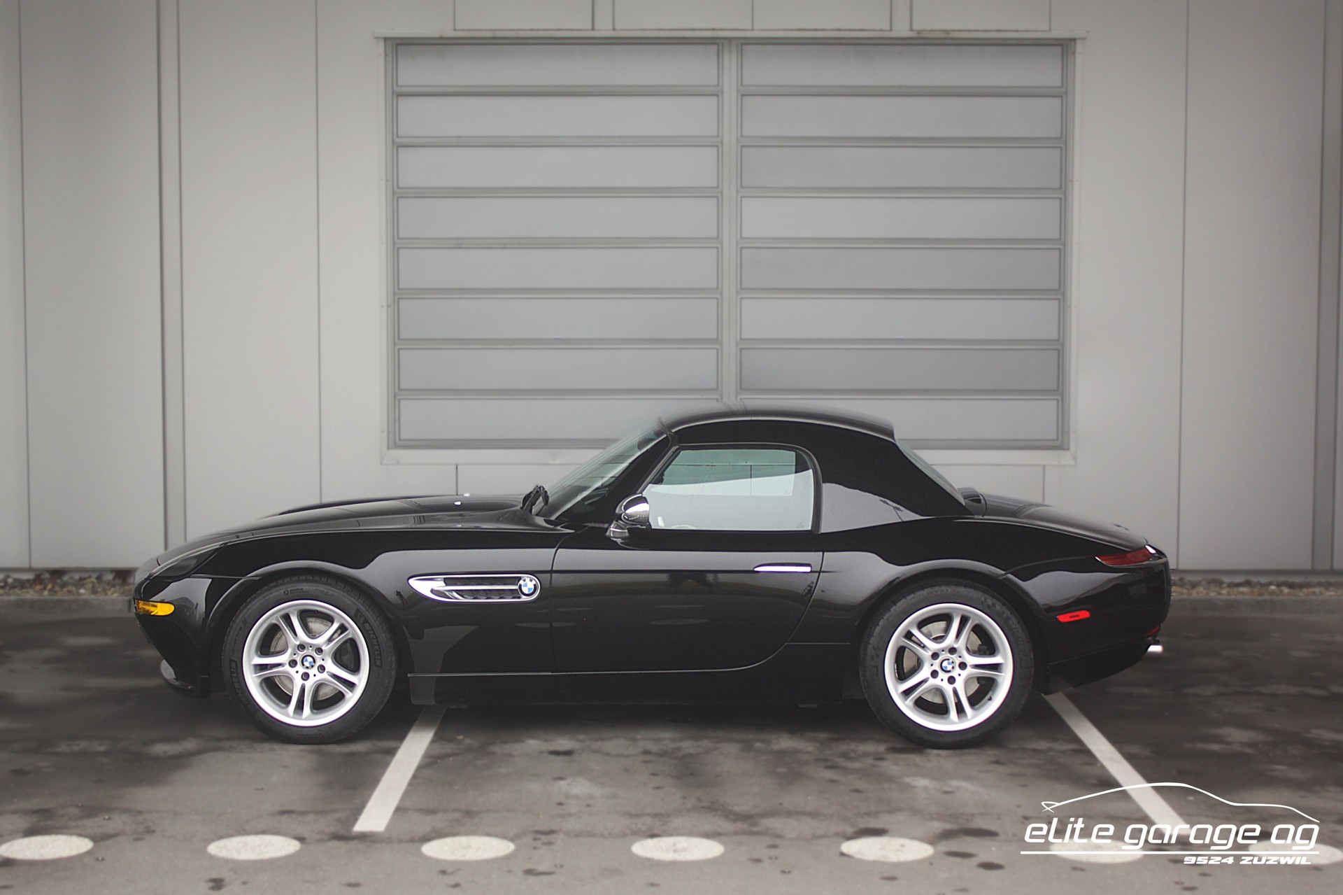BMW Z8 Roadster-image-1